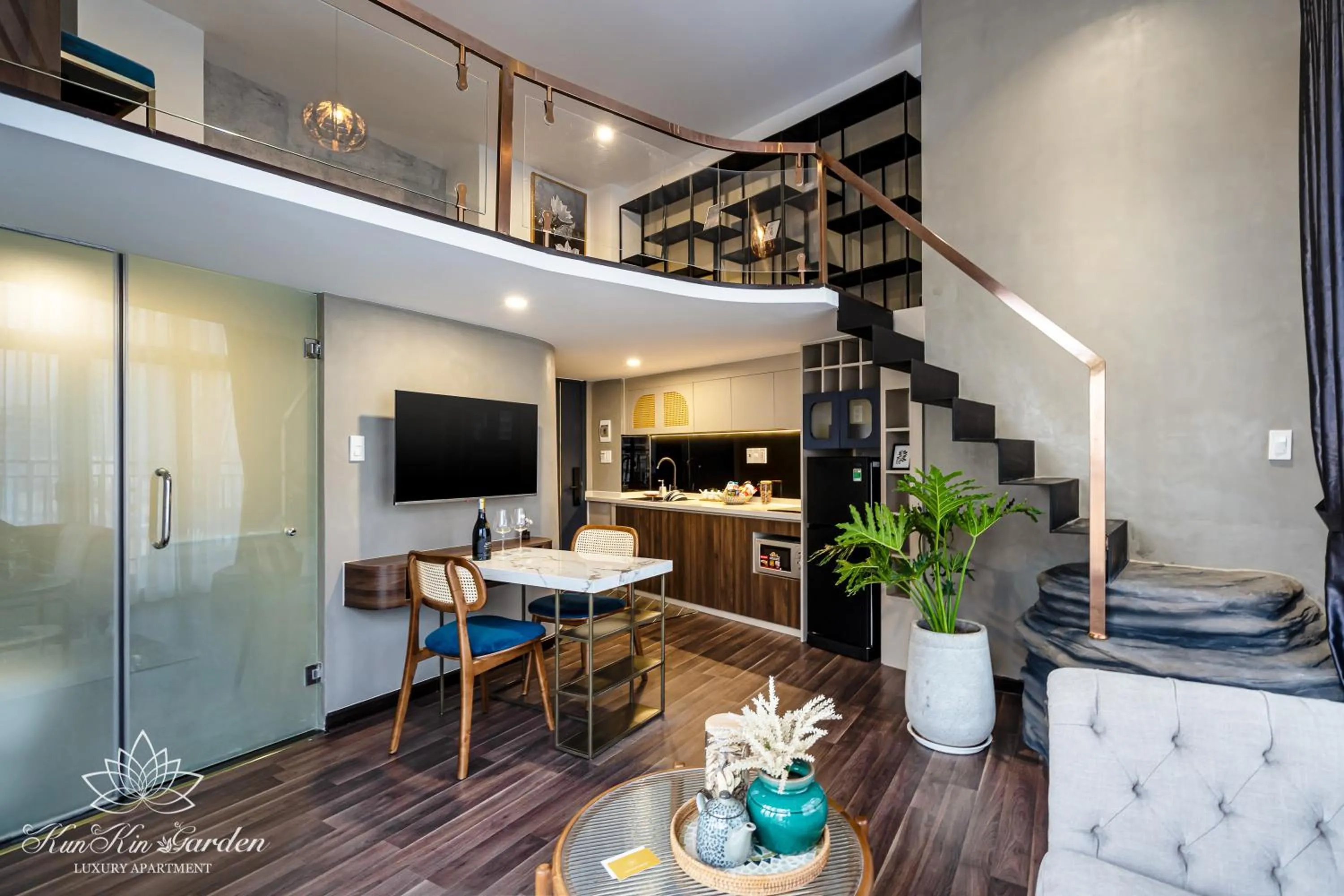 Dining area in KunKin Garden Aparthotel