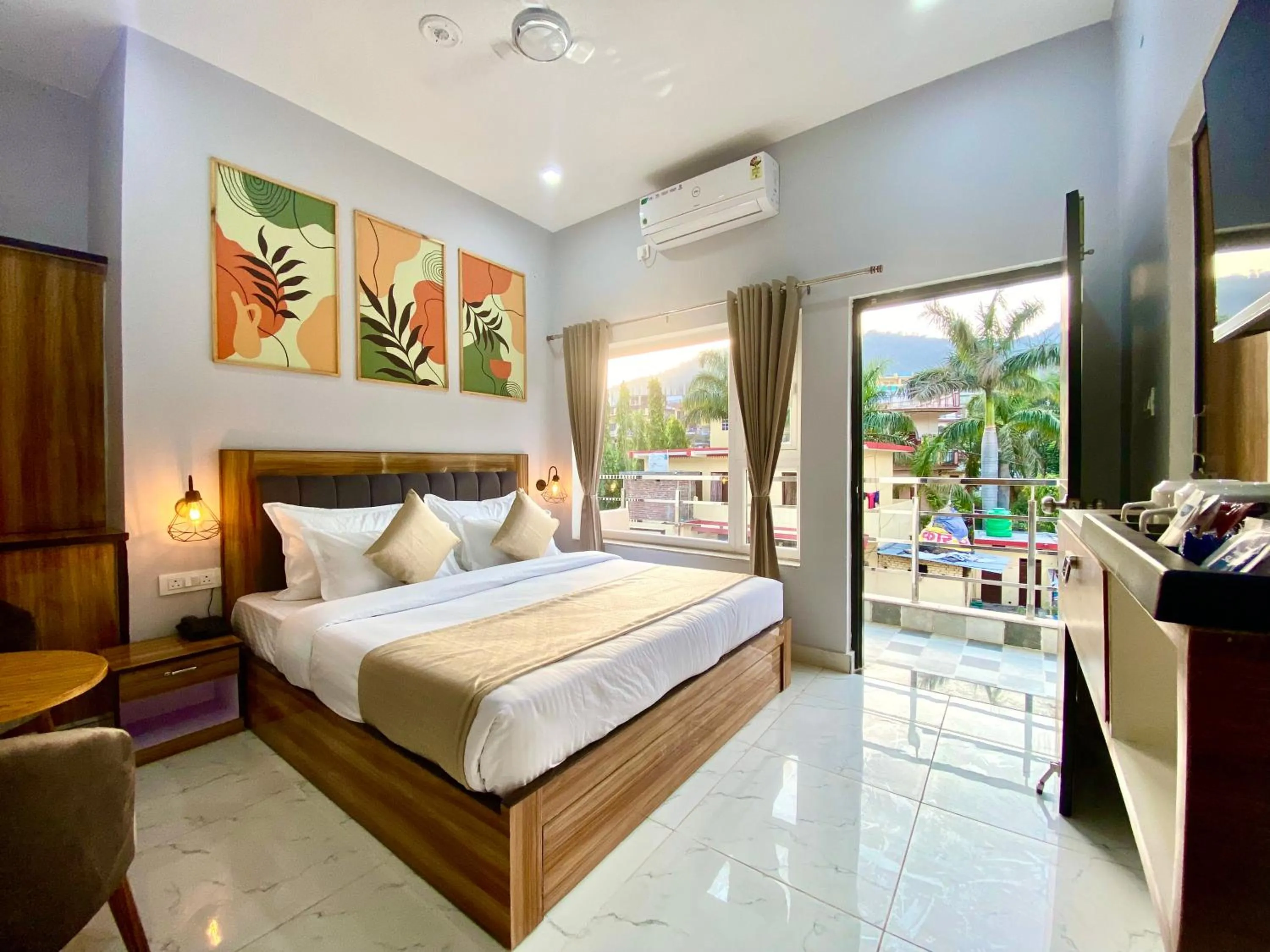 Bed in Hotel Wraveler Inn