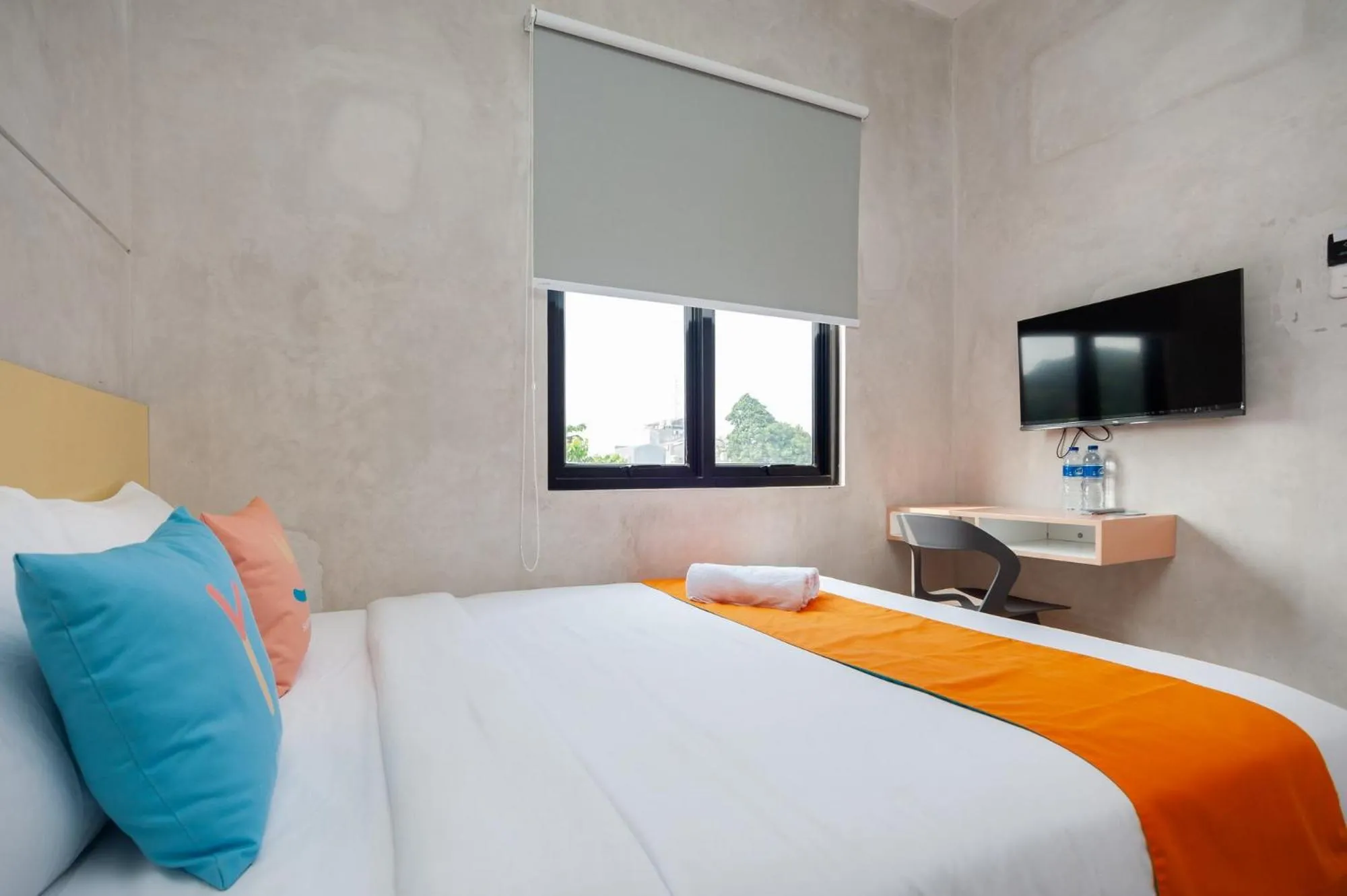 Bed in Sans Pasar Lama Tangerang