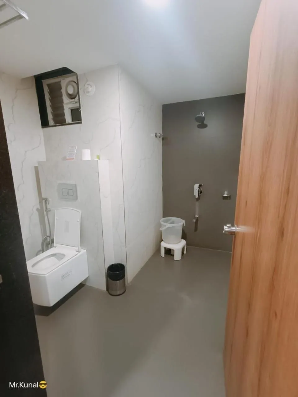 Shower in VOV Hotels Vijayapura