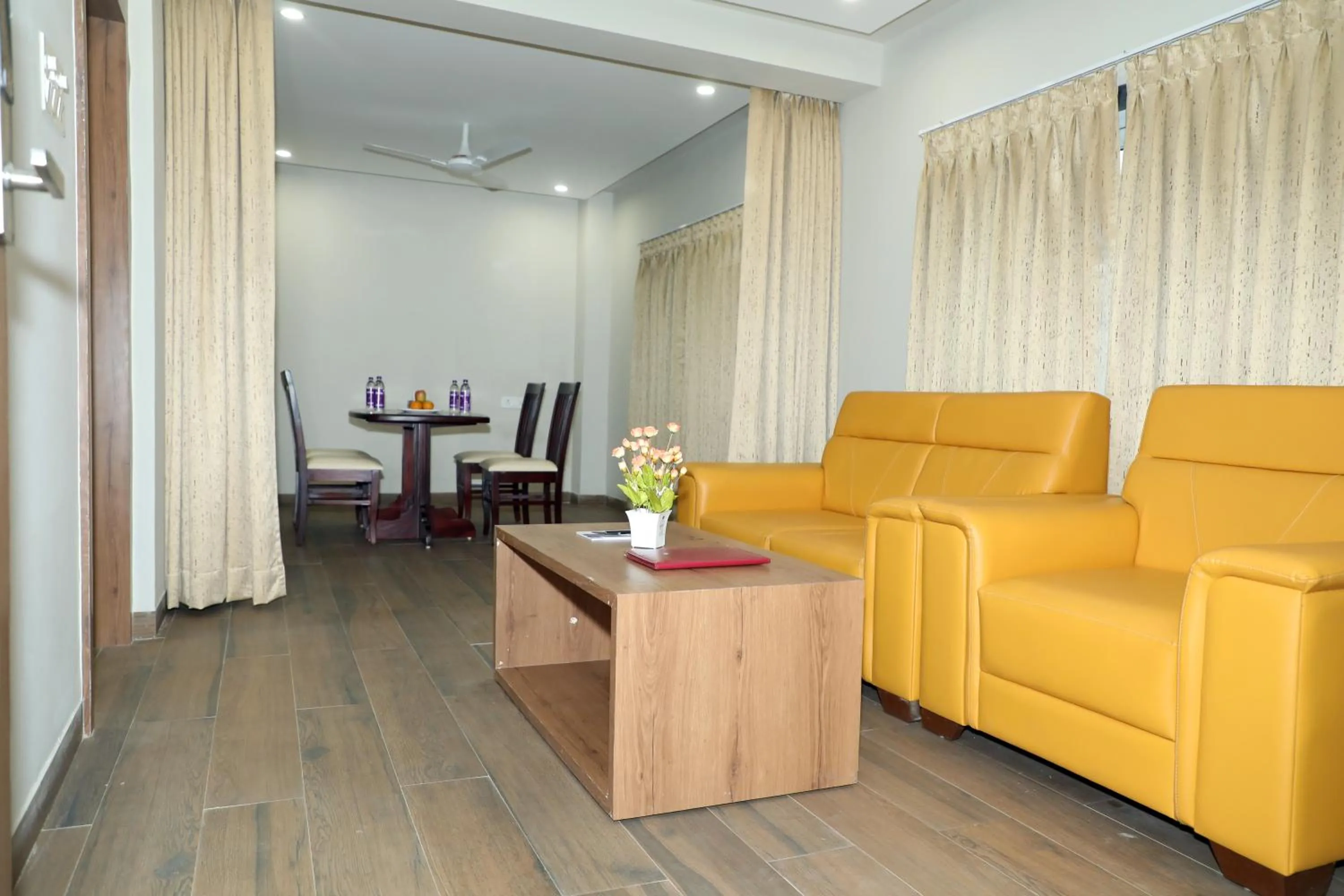 Living room in VOV Hotels Vijayapura