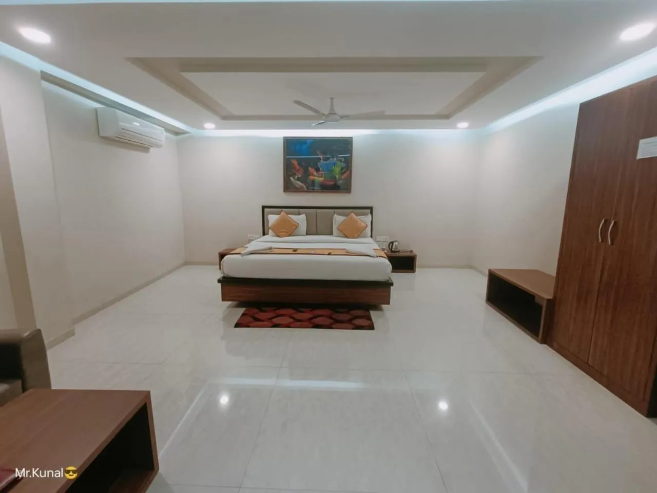 Bed in VOV Hotels Vijayapura