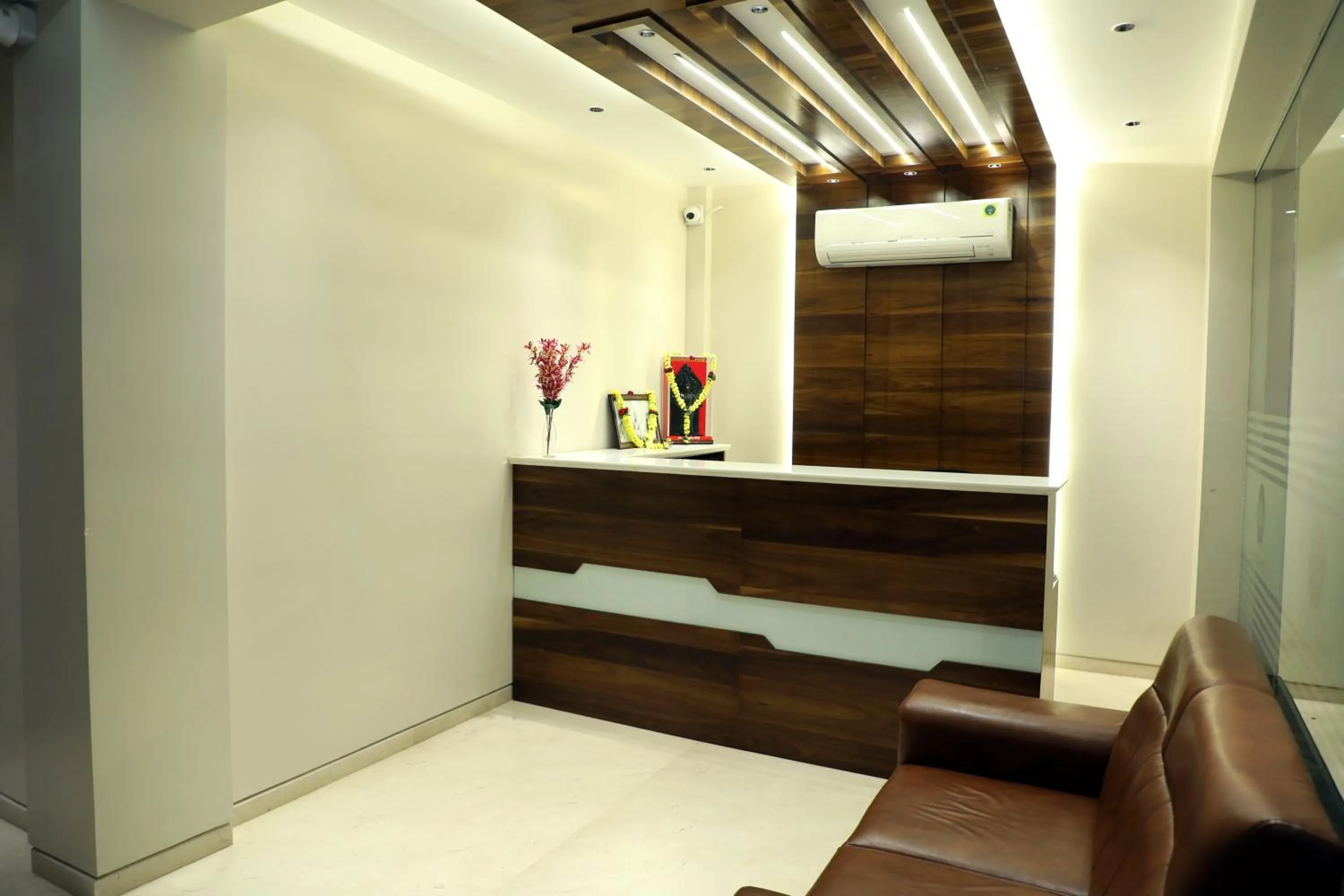 Lobby or reception in VOV Hotels Vijayapura