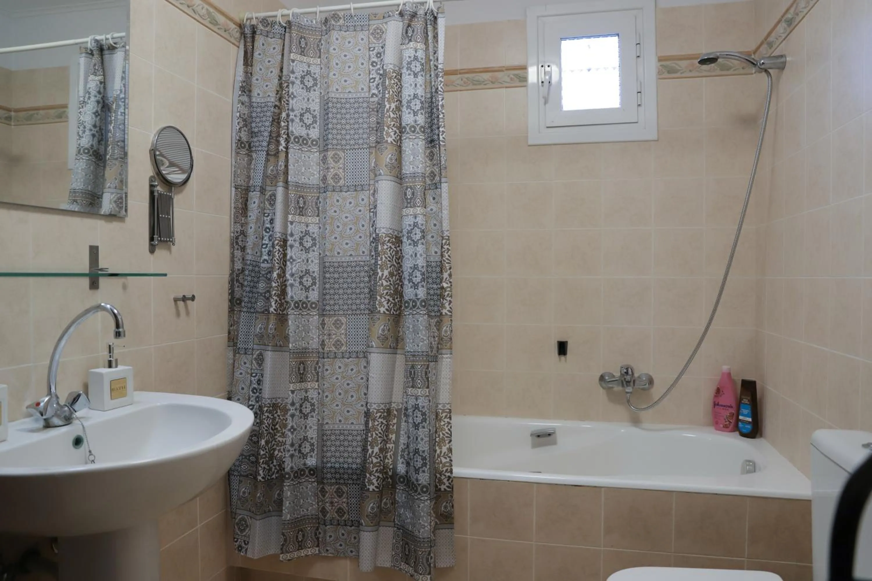 Shower in Perfect home for Relaxing