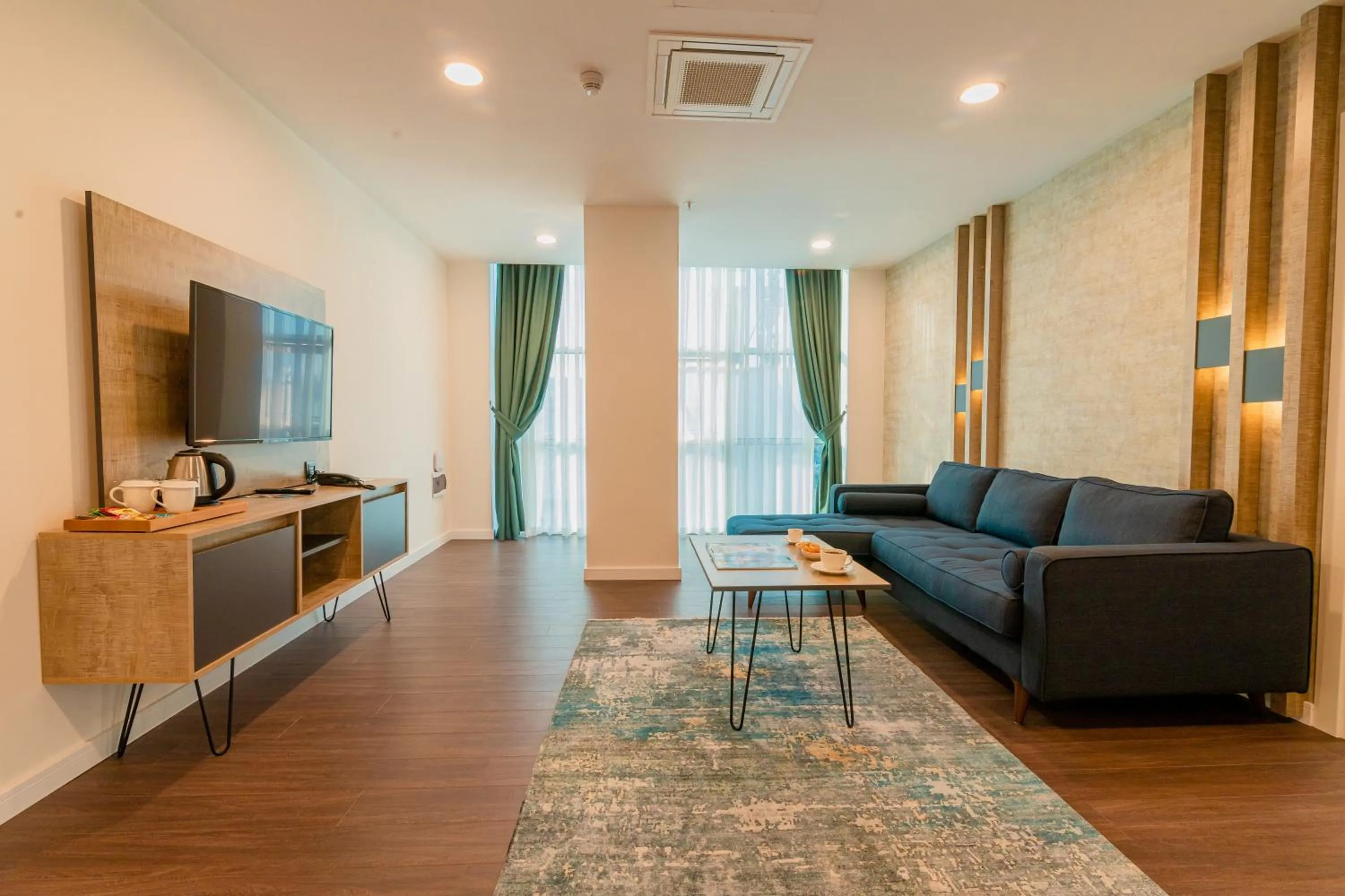 TV and multimedia in Sabırlar City Suites Hotel