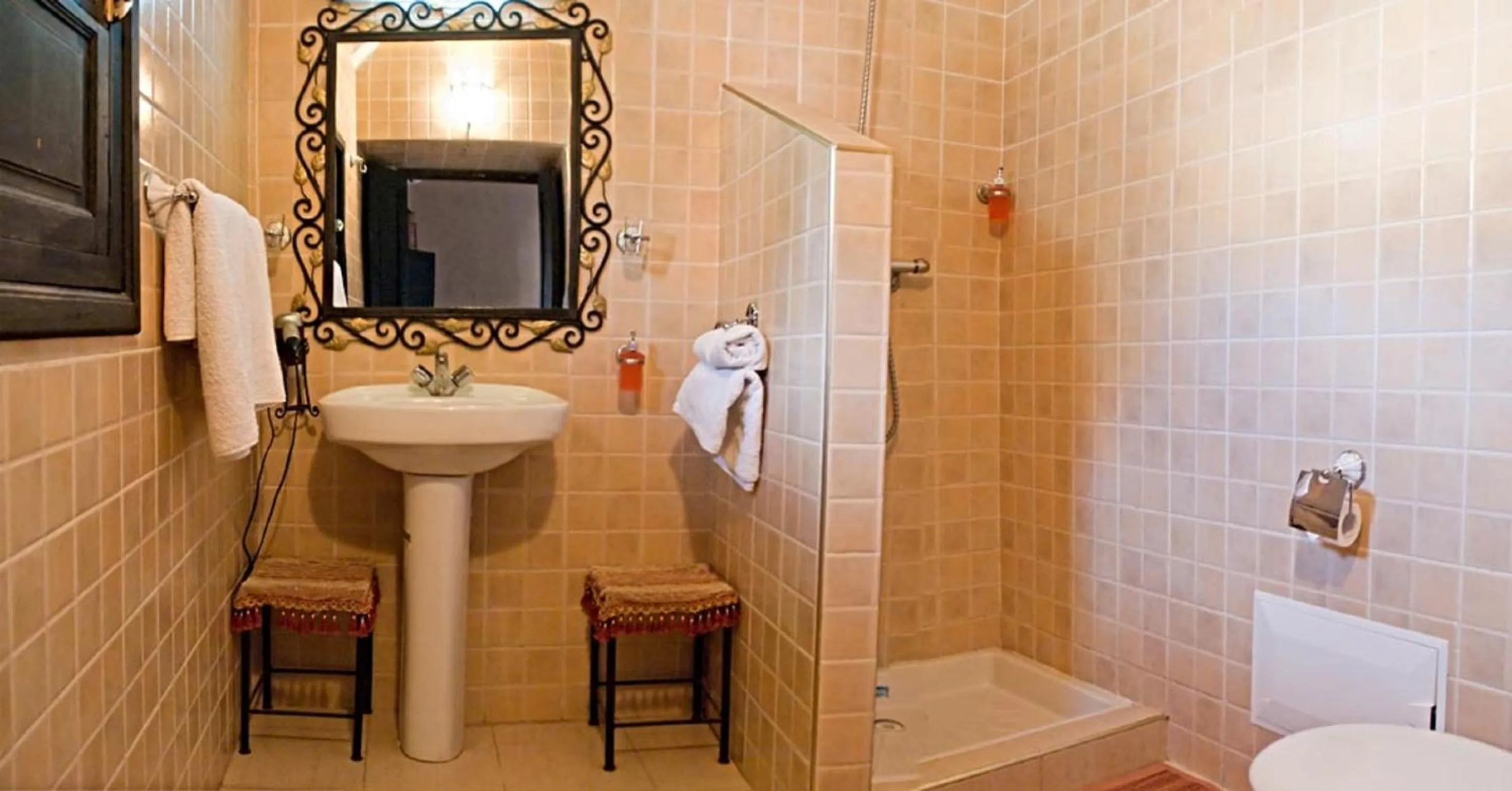 Bathroom in Riad Losra