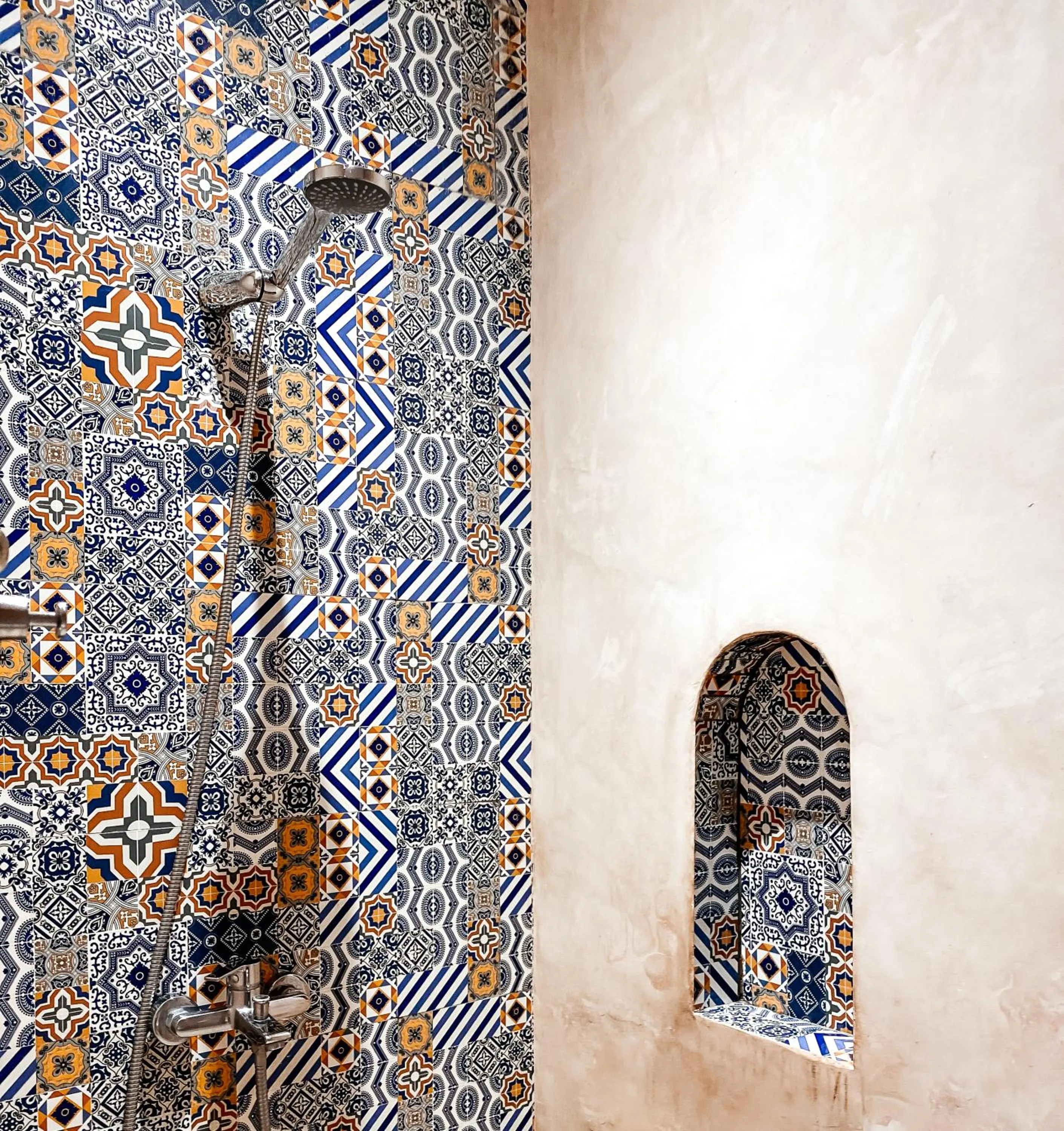 Shower in Riad Al Manara