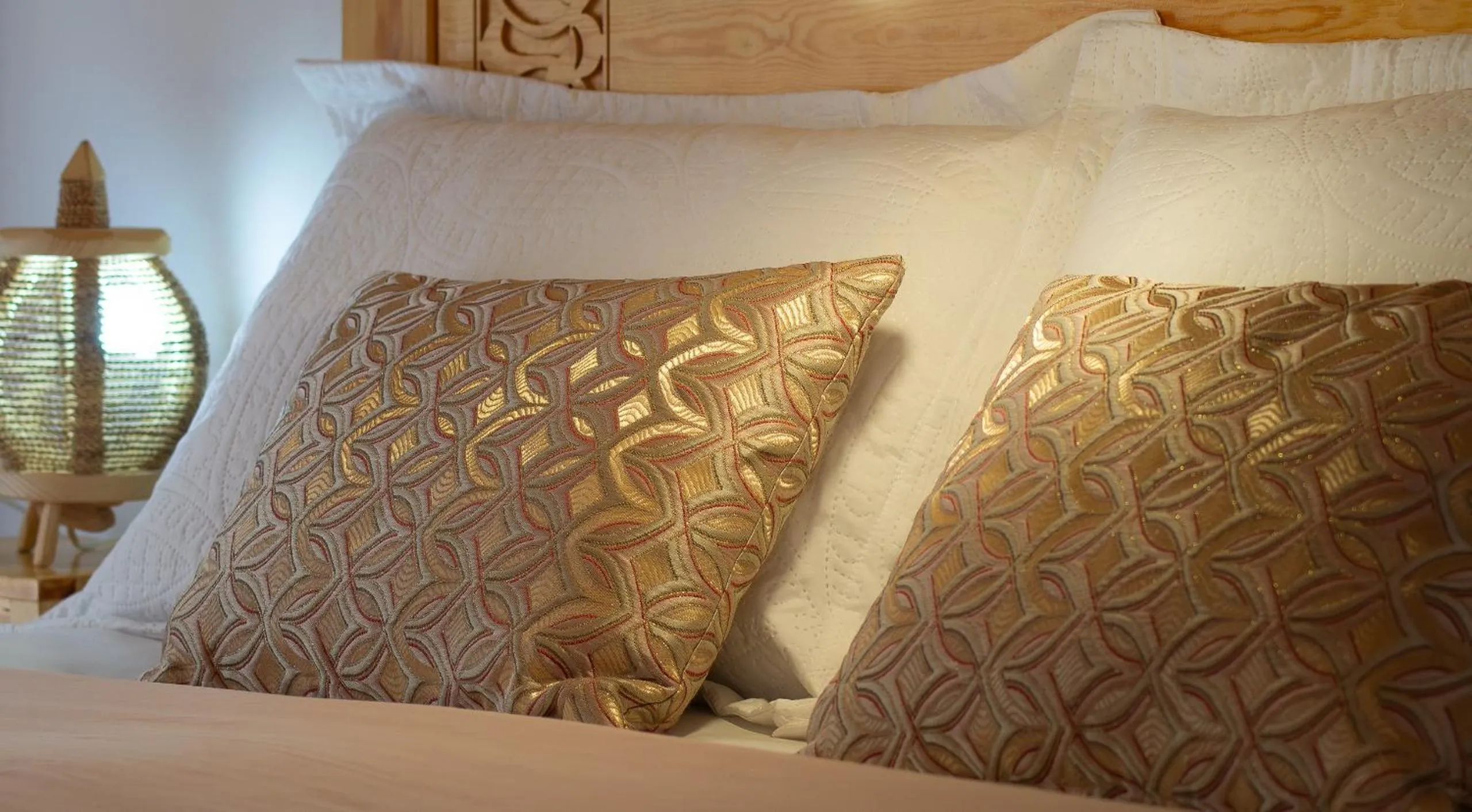 Decorative detail, Bed in Riad Al Manara