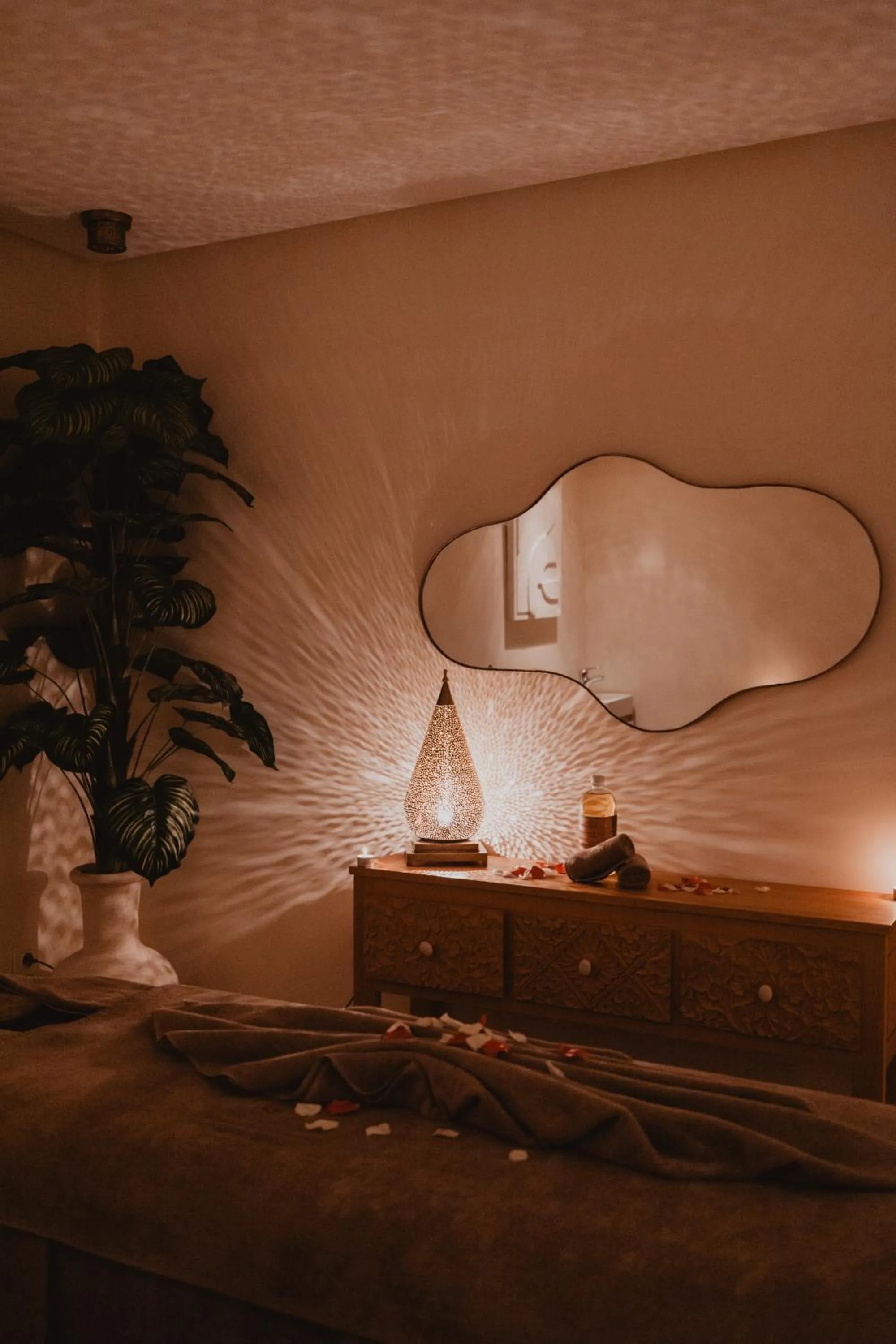 Massage in Amani Hotel Suites & Spa