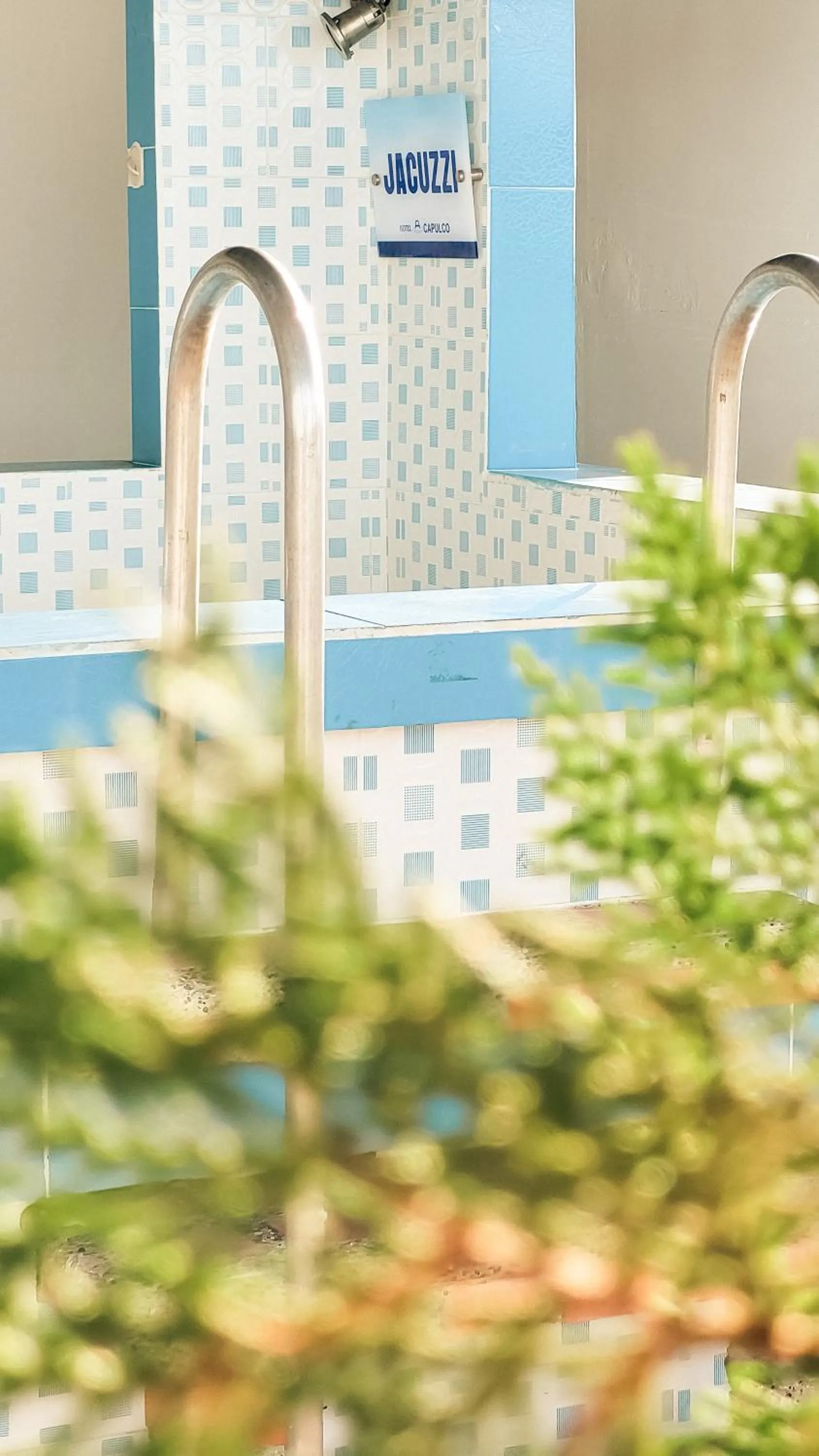 Hot Tub in Hotel Acapulco Caucasia