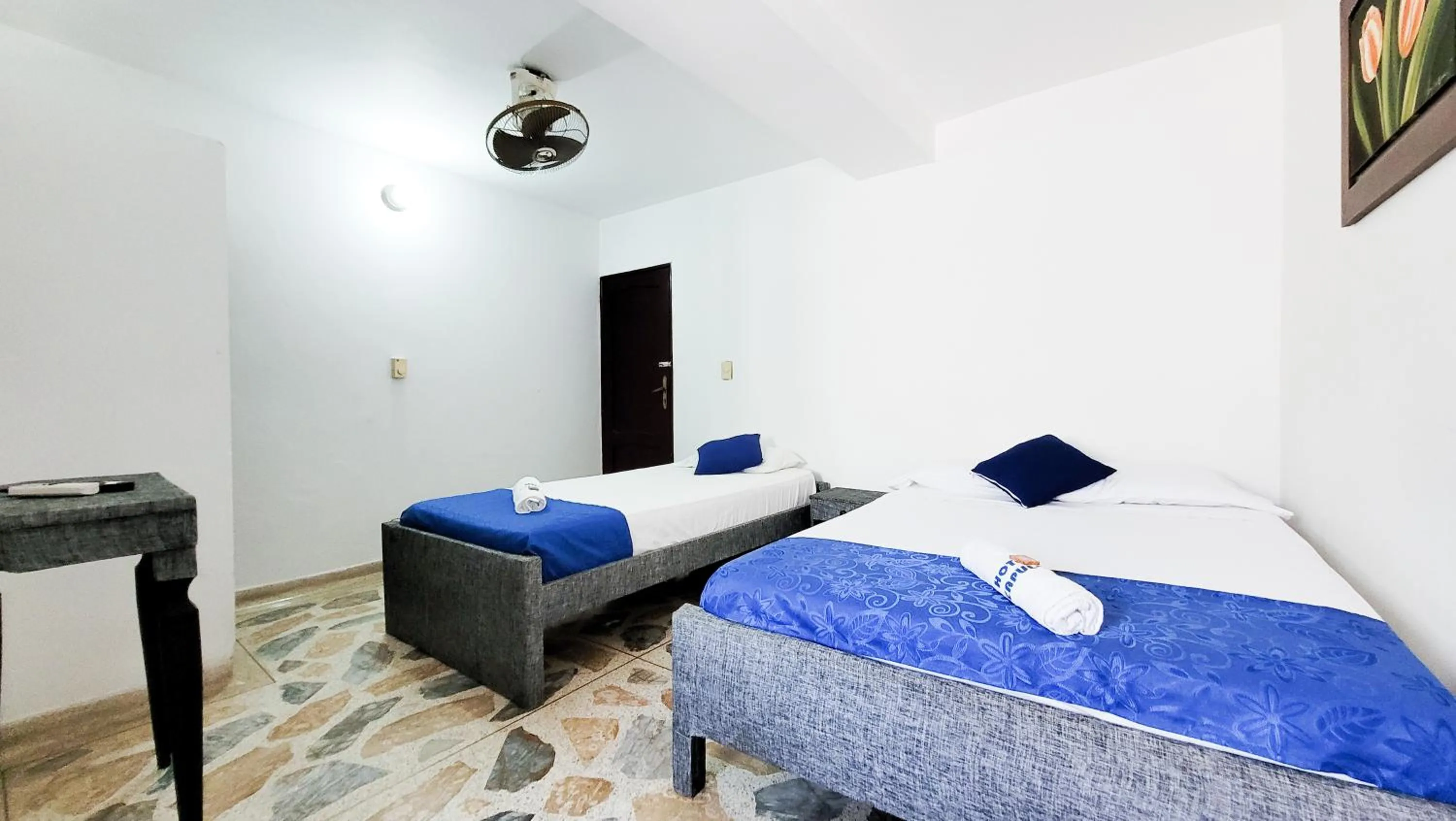 Bedroom, Bed in Hotel Acapulco Caucasia