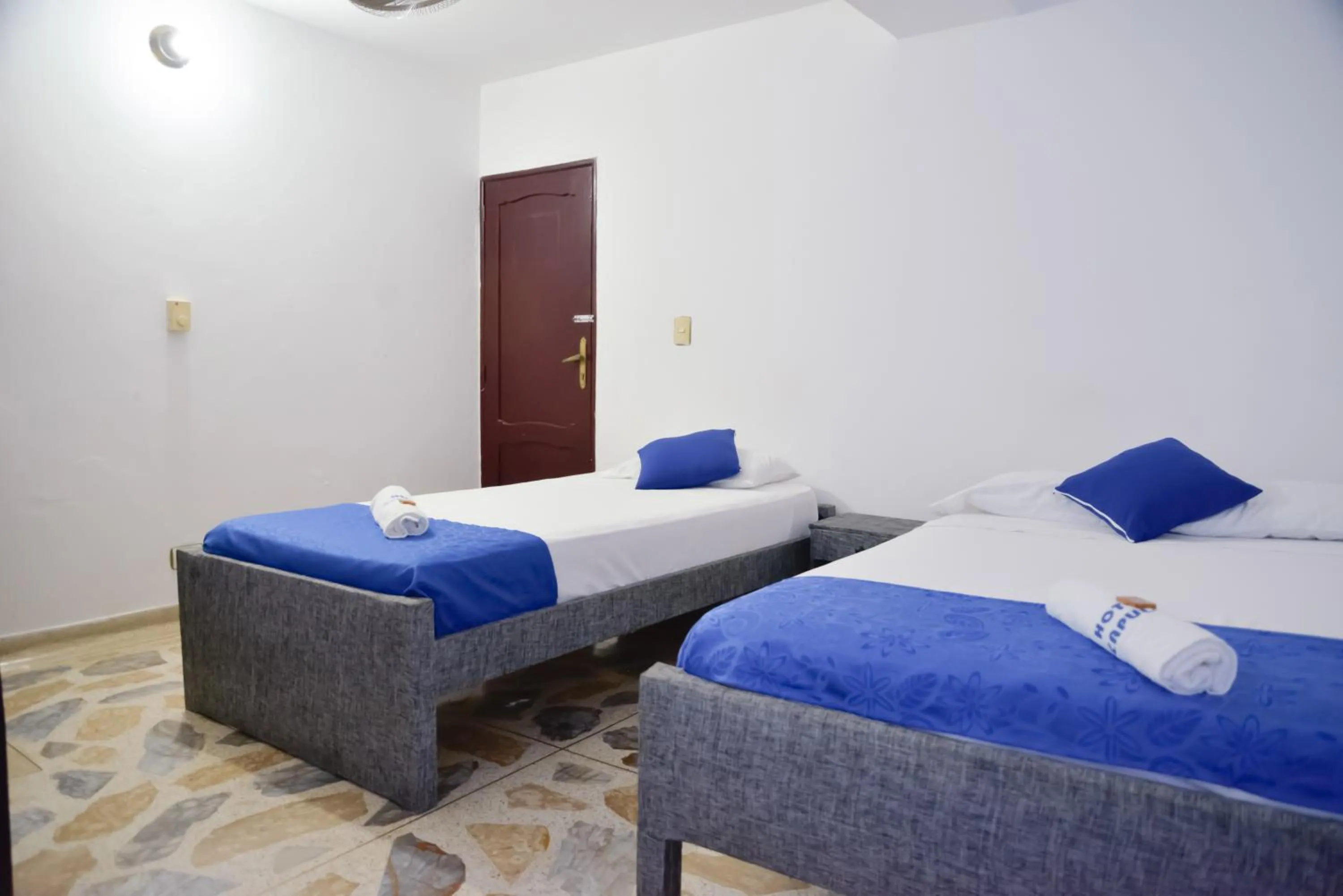 Bedroom, Bed in Hotel Acapulco Caucasia