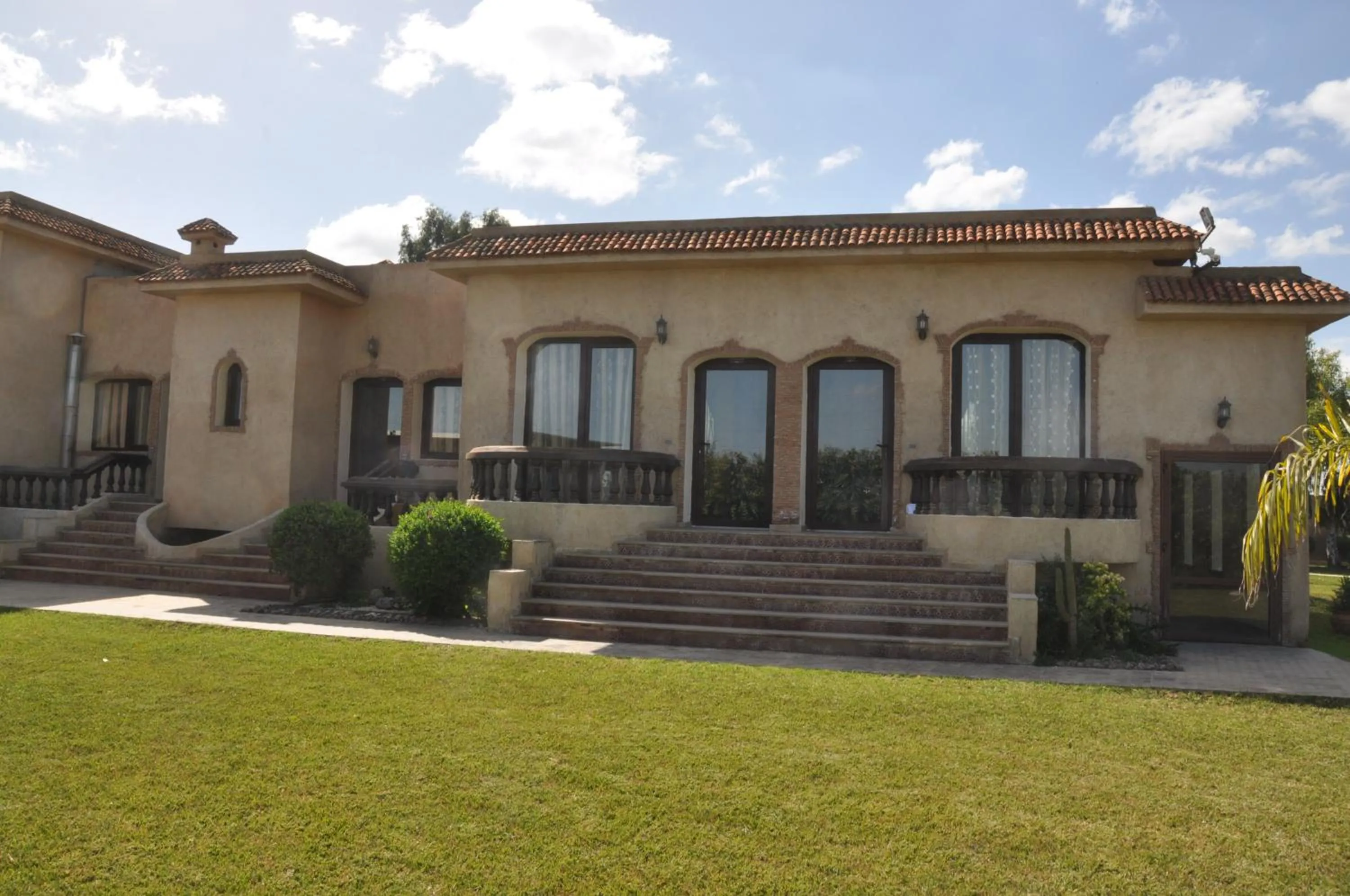 Property building in Gite Nadia