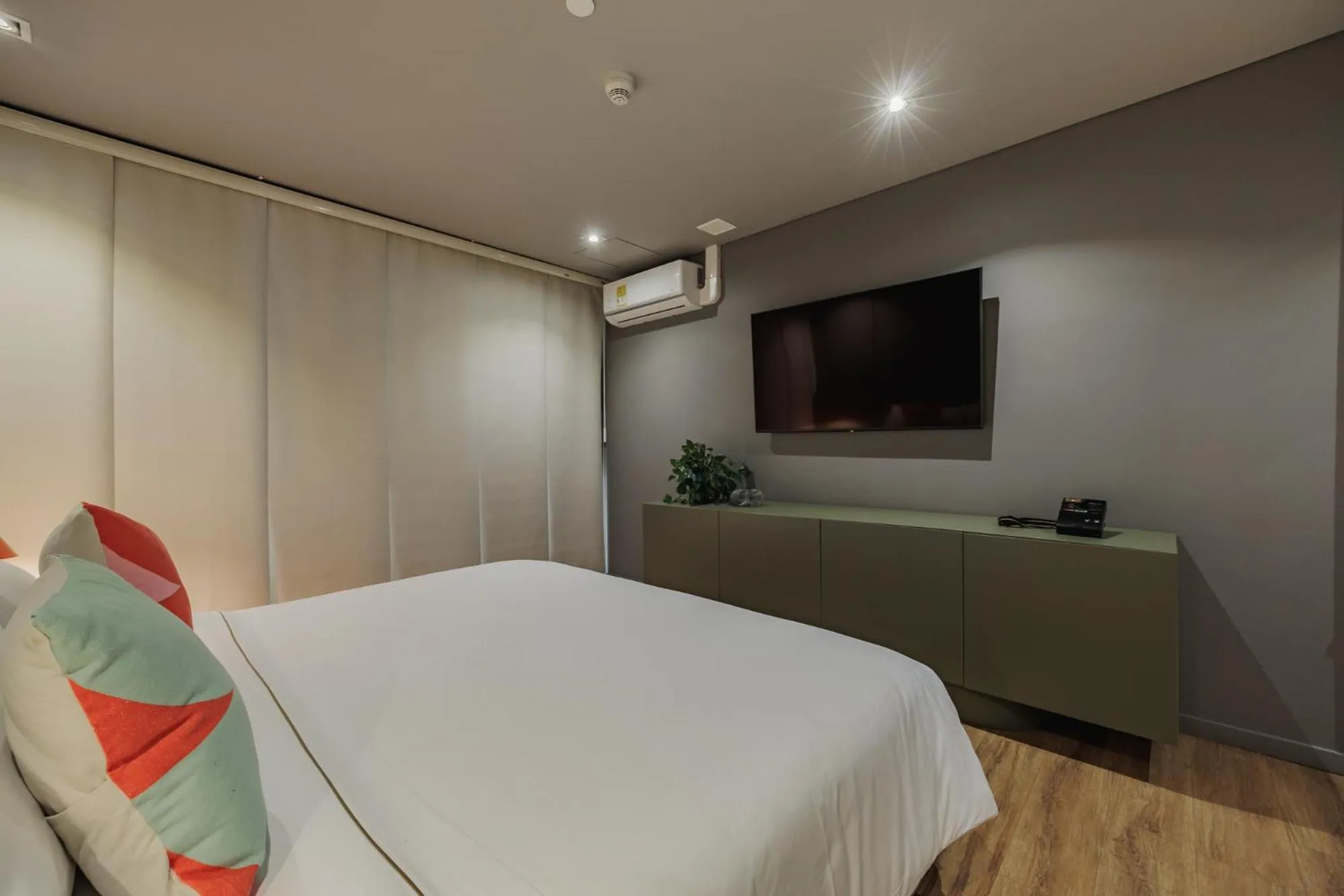 Bedroom in Versus Hotel