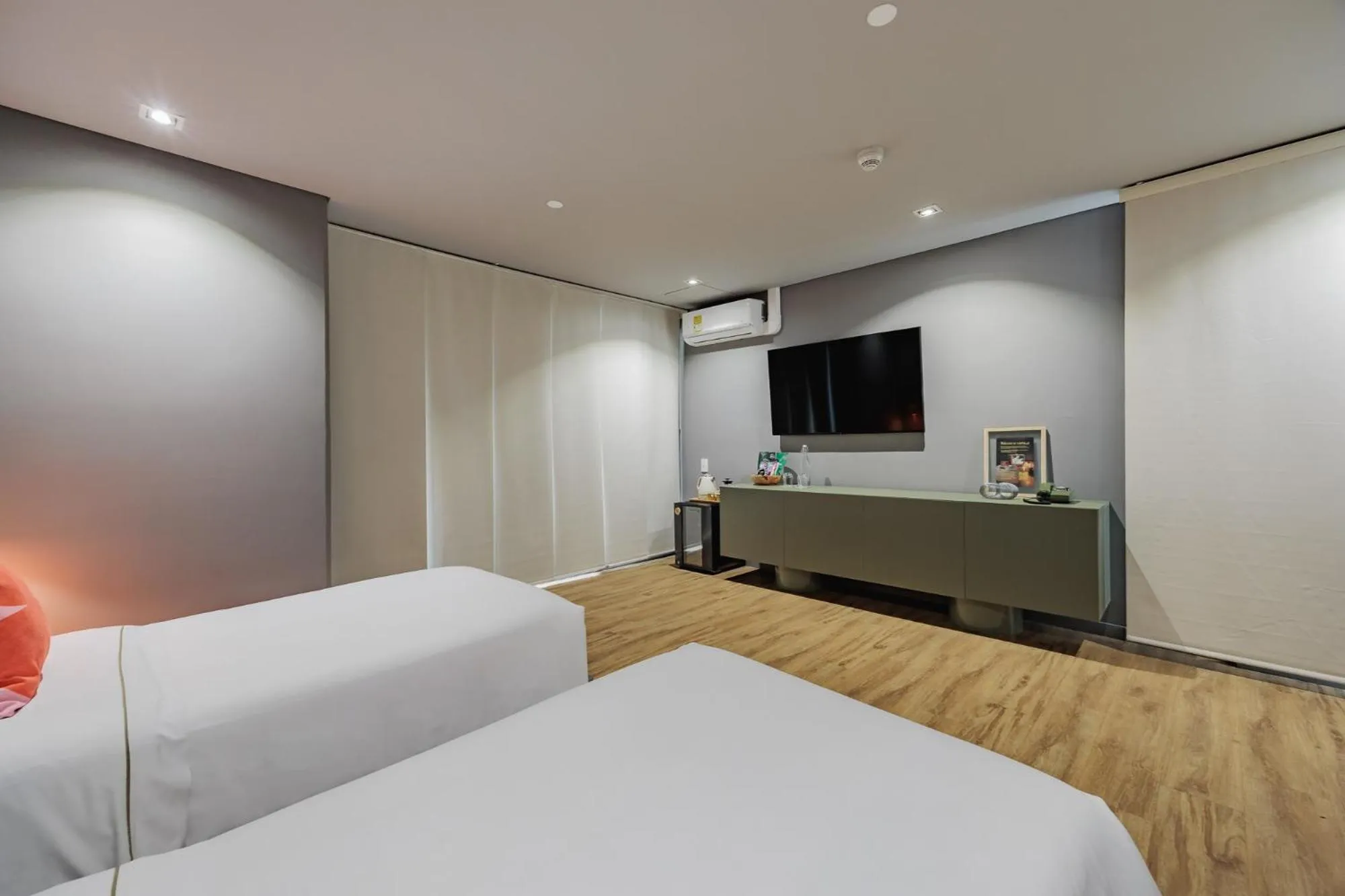 Bedroom in Versus Hotel