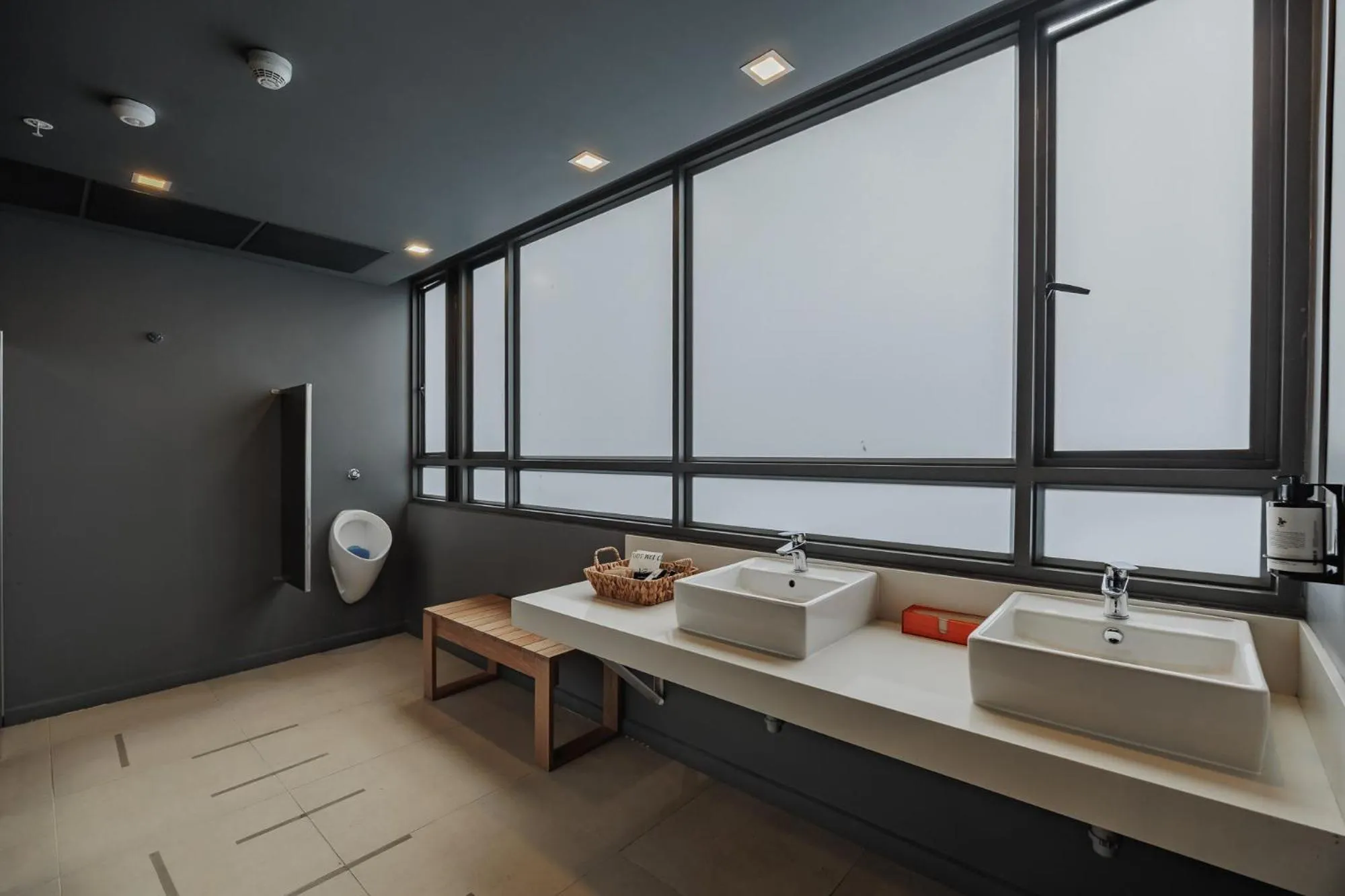 Bathroom in Versus Hotel