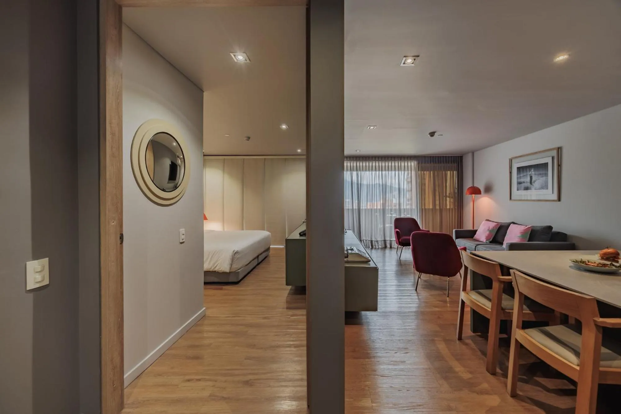 Photo of the whole room in Versus Hotel