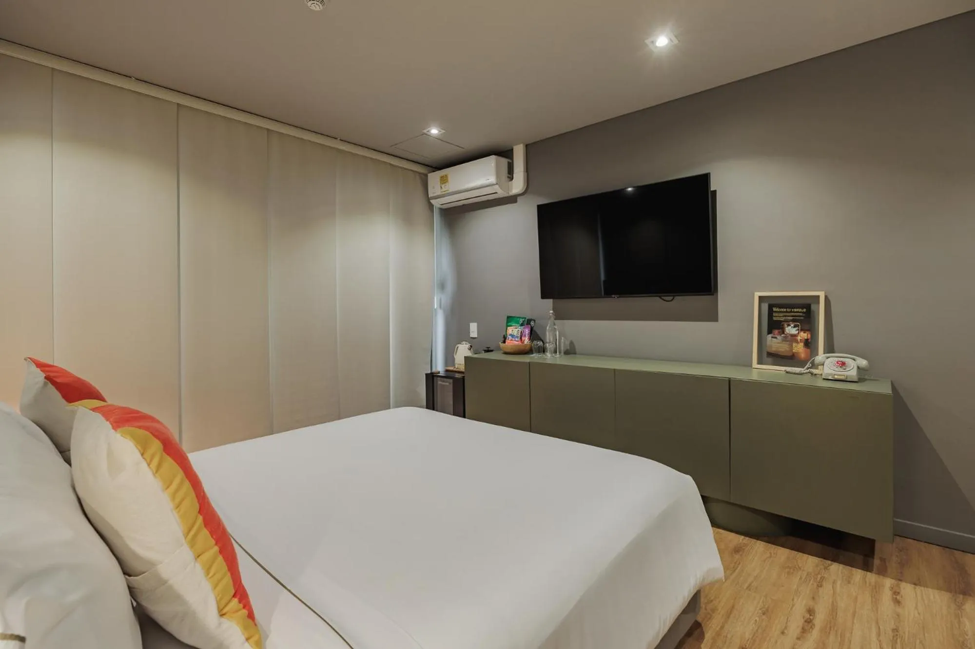 Bedroom in Versus Hotel