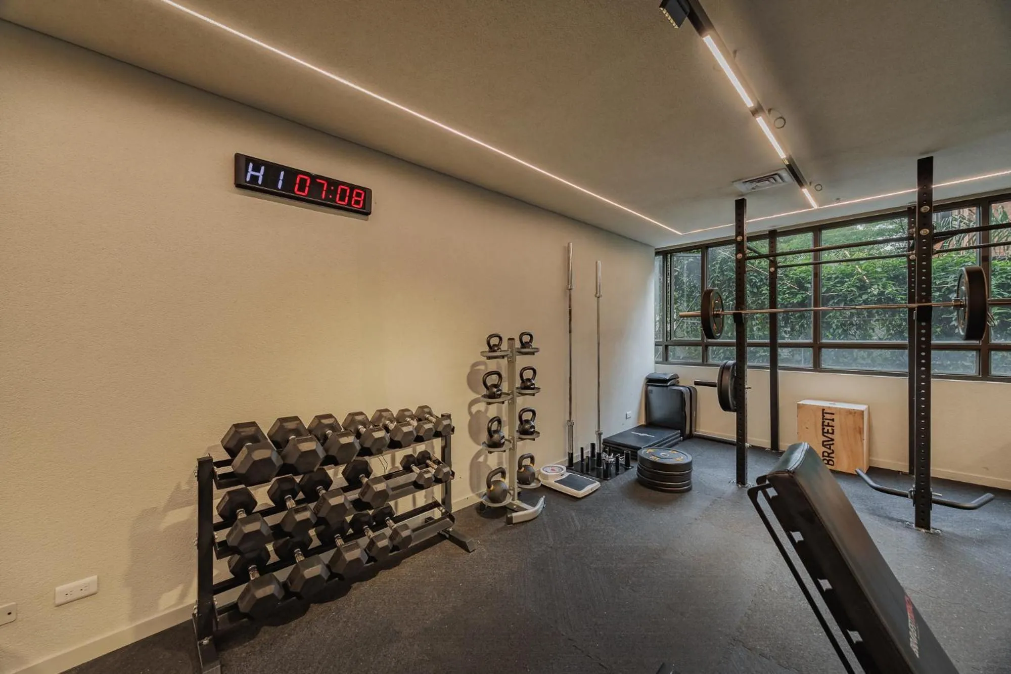 Fitness centre/facilities in Versus Hotel