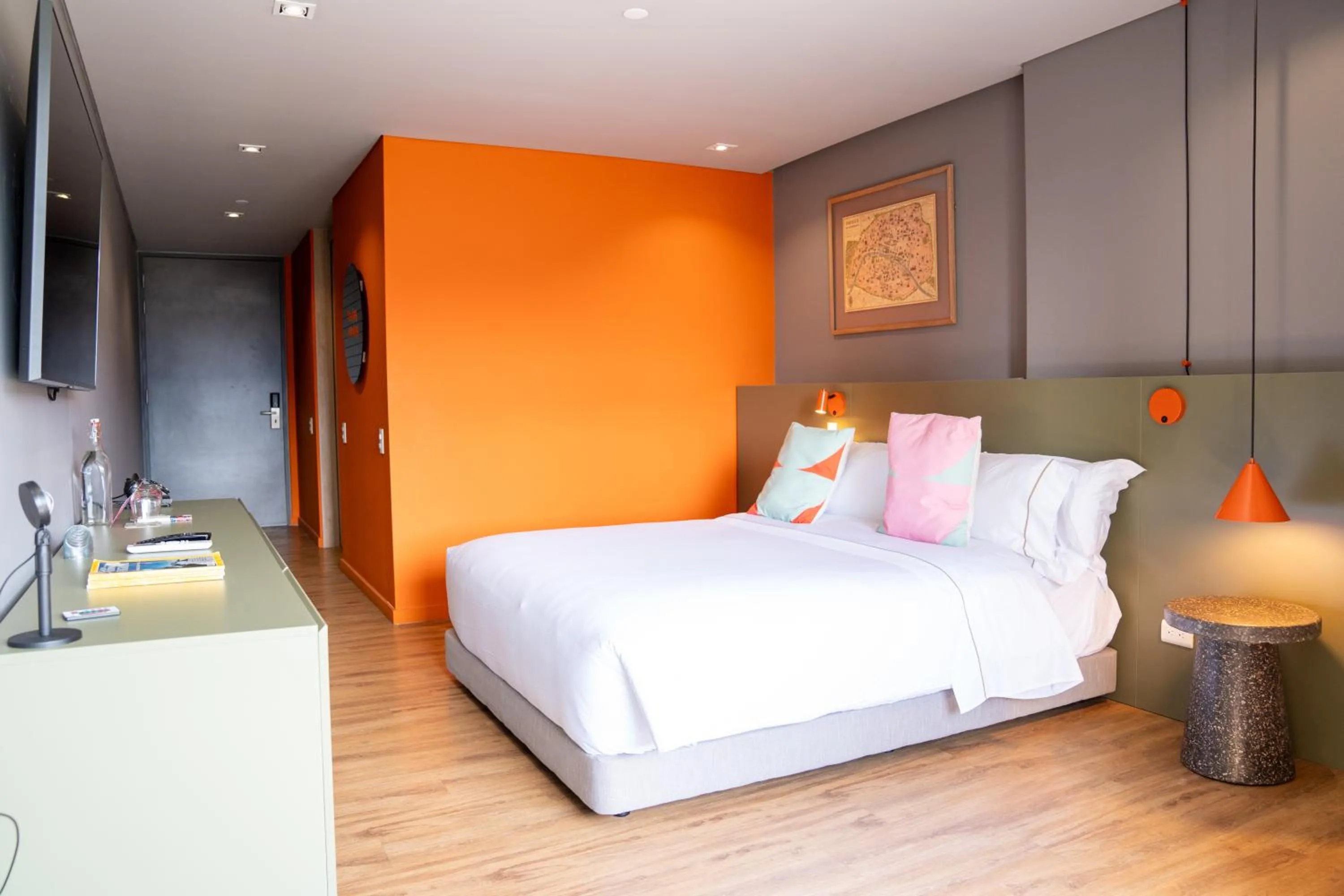 Deluxe Double Room with Balcony in Versus Hotel