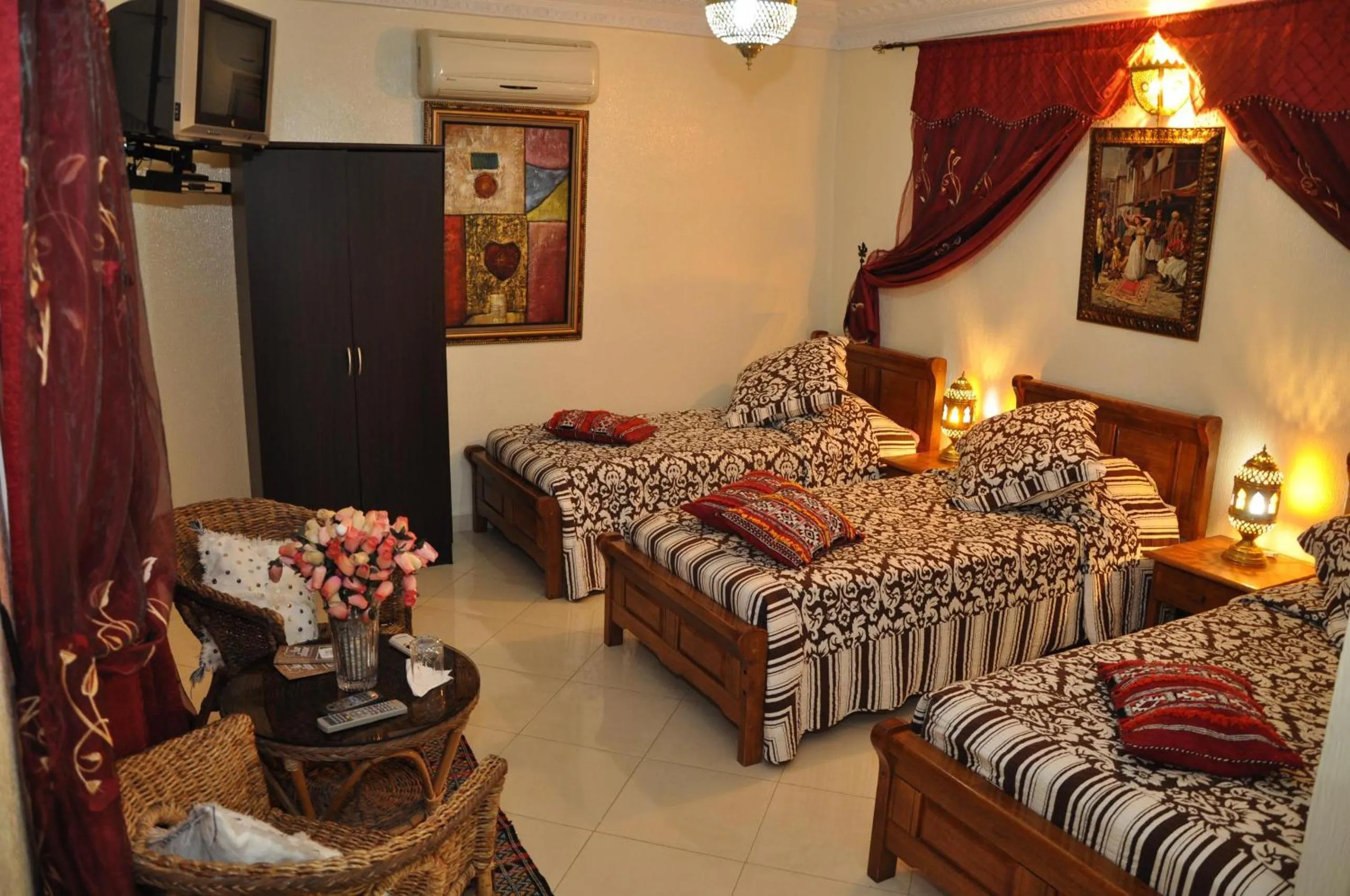 Photo of the whole room, Bed in Dar Aliane
