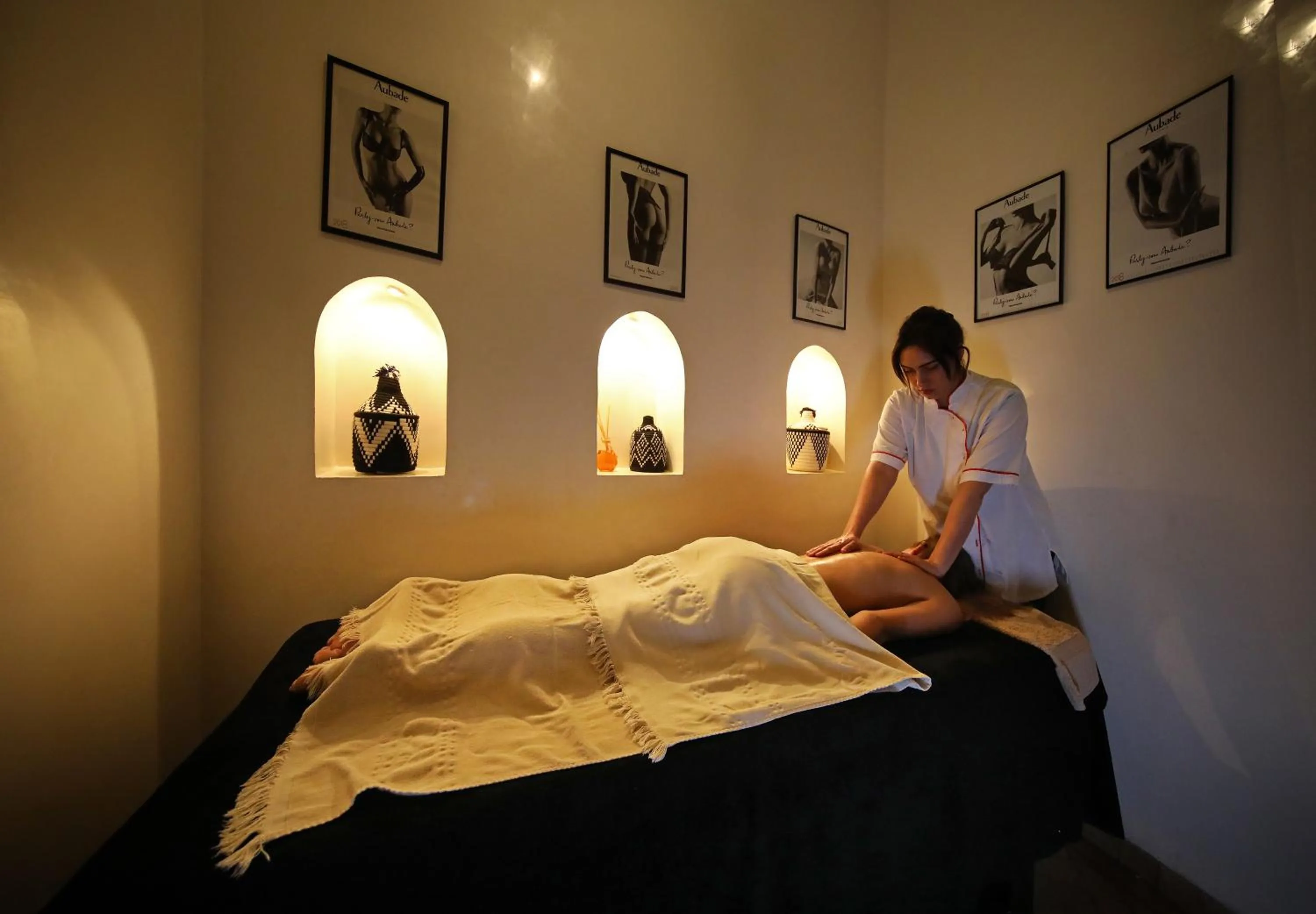 Massage in Riad Anyssates