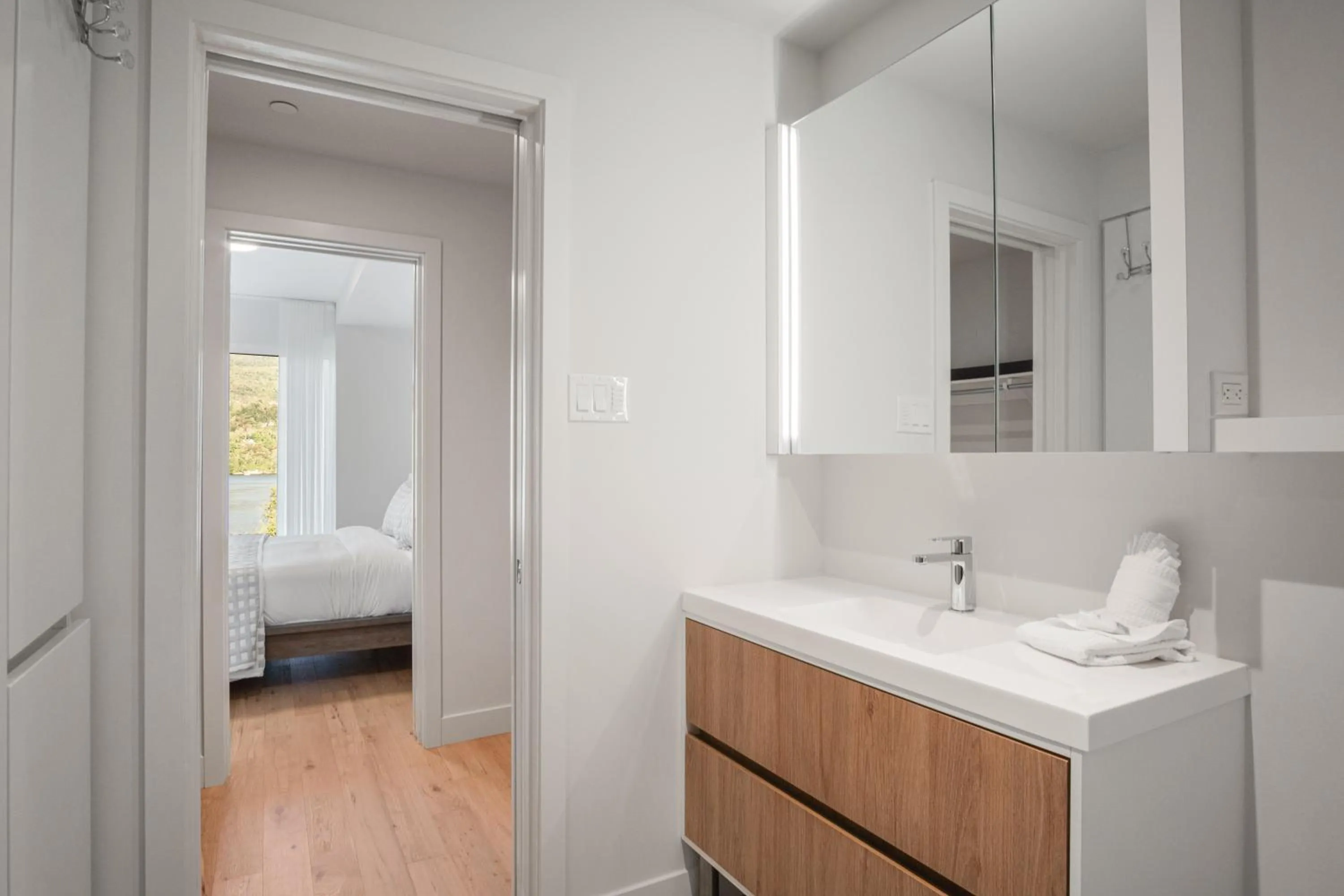 Bed in Lago by Tremblant Platinum