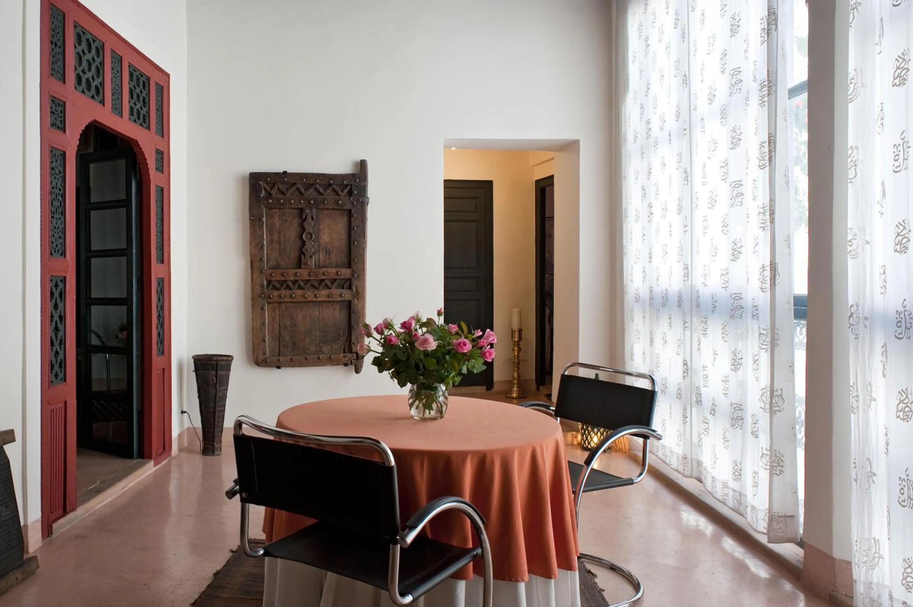 Seating area in Riyad El Cadi