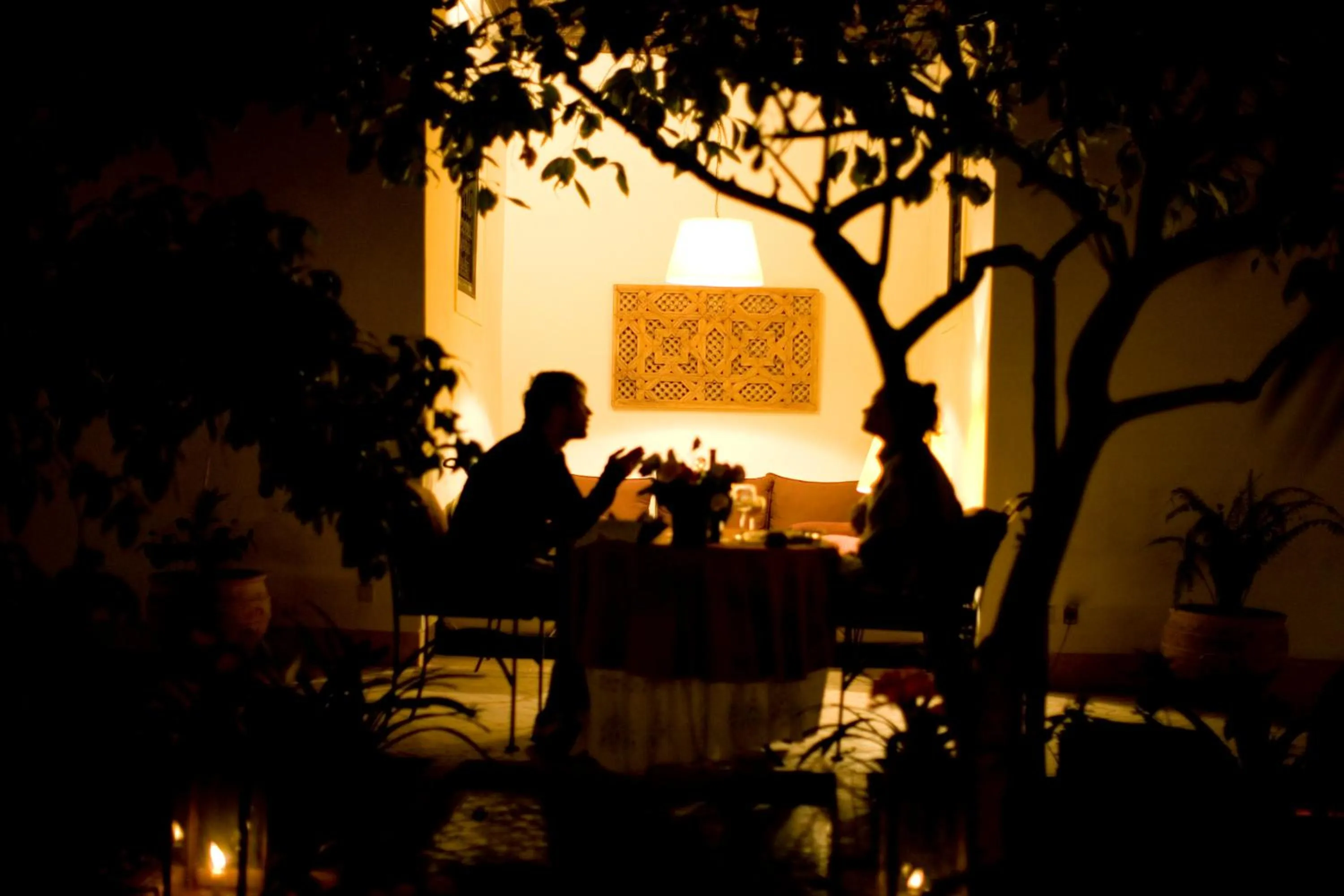 Restaurant/places to eat in Riyad El Cadi