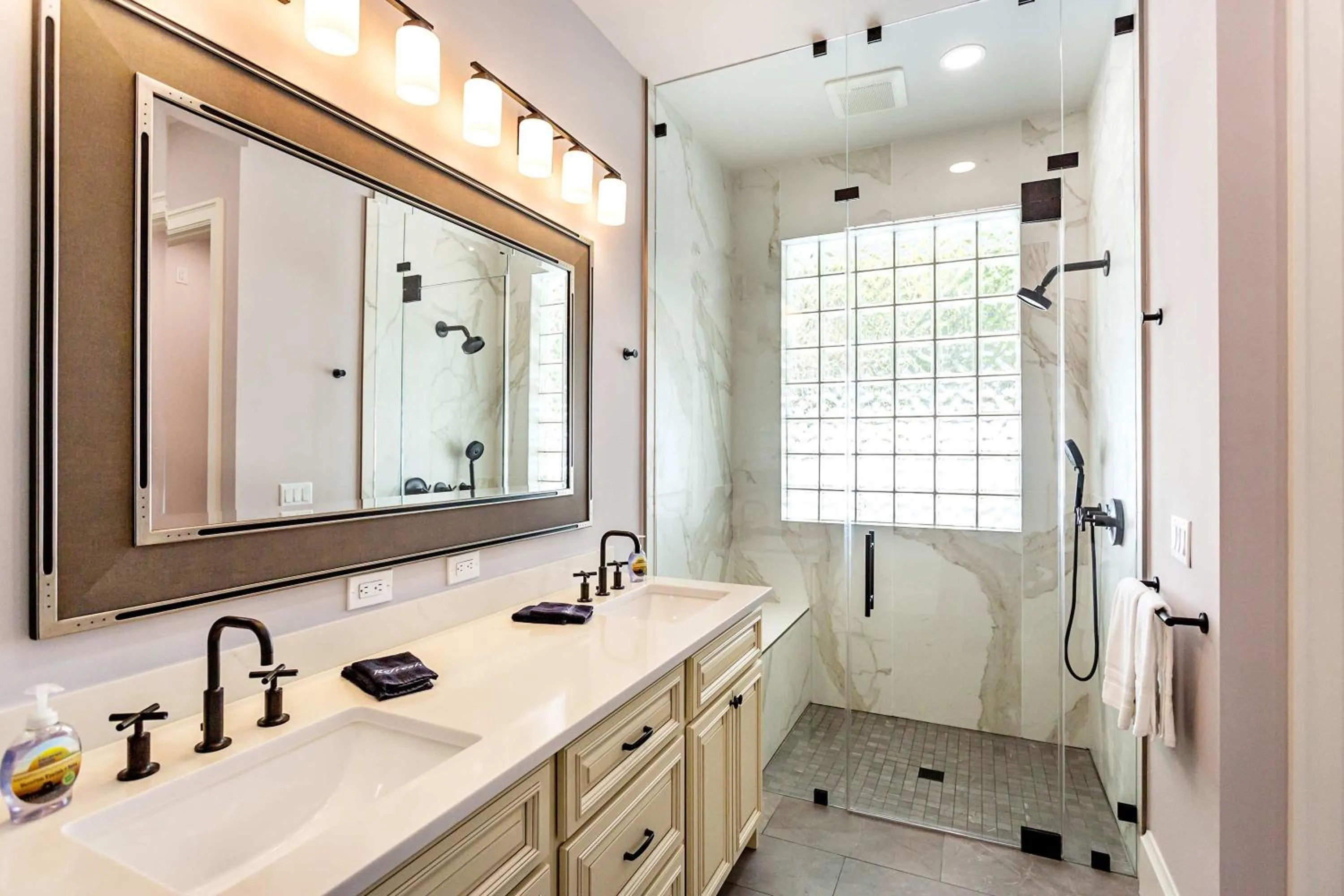 Shower in Imola Vacation Rental