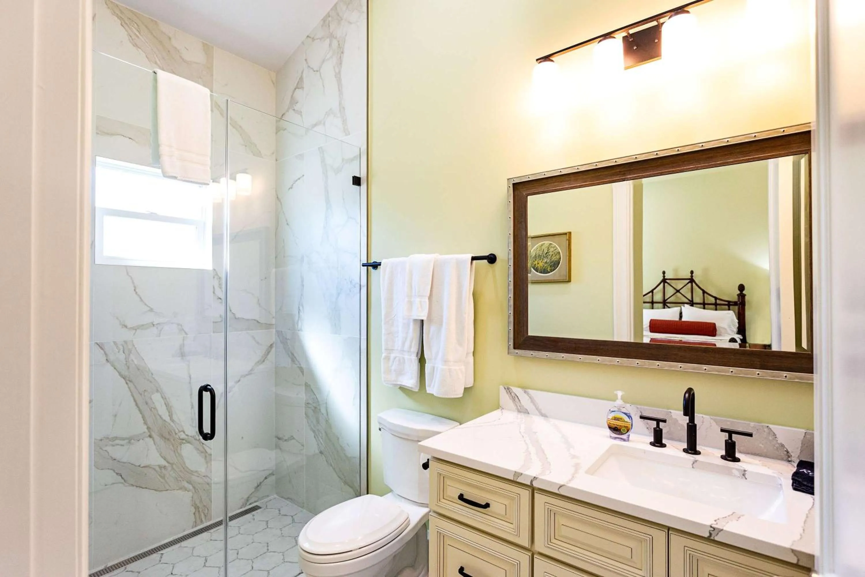 Shower in Imola Vacation Rental