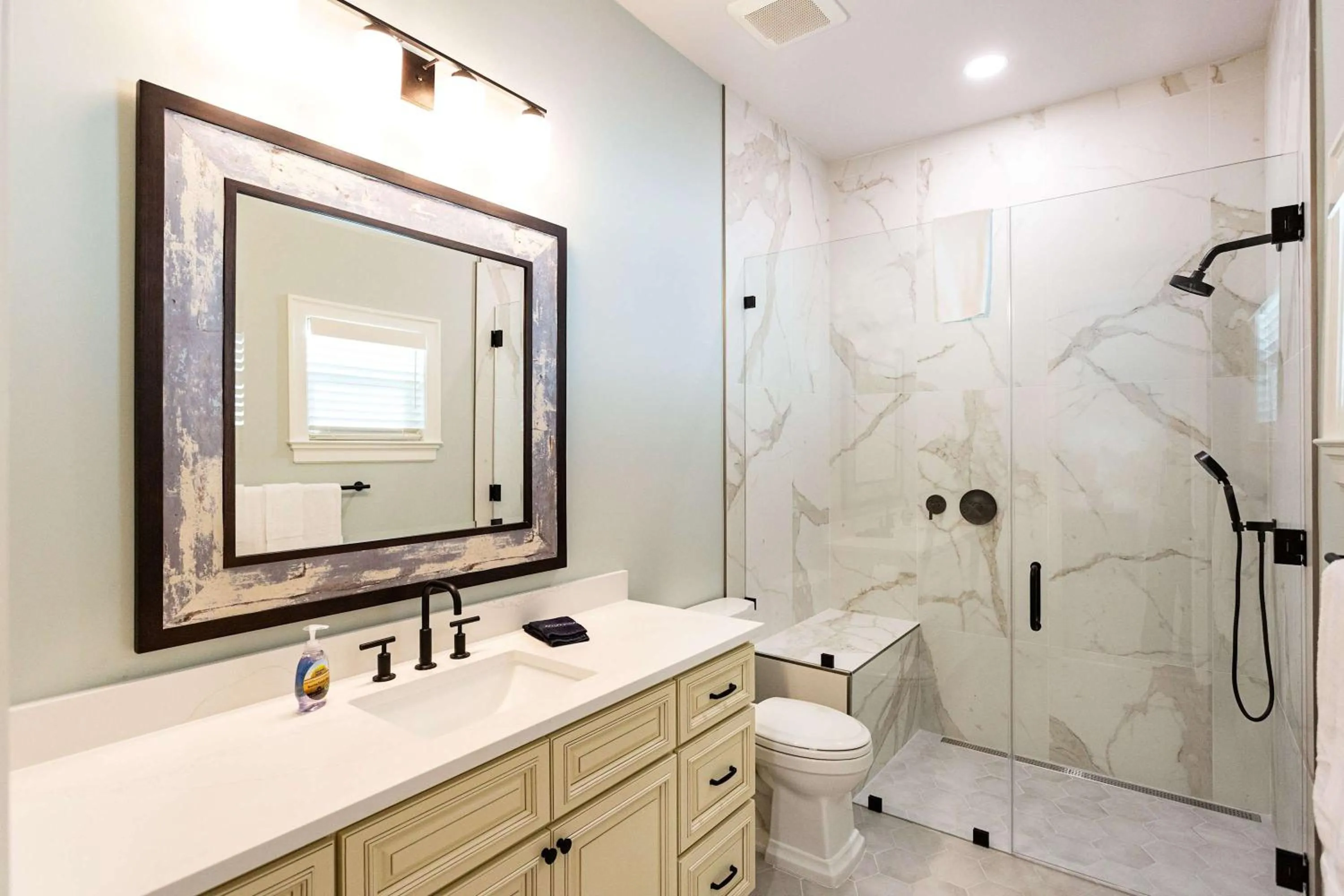 Shower in Imola Vacation Rental