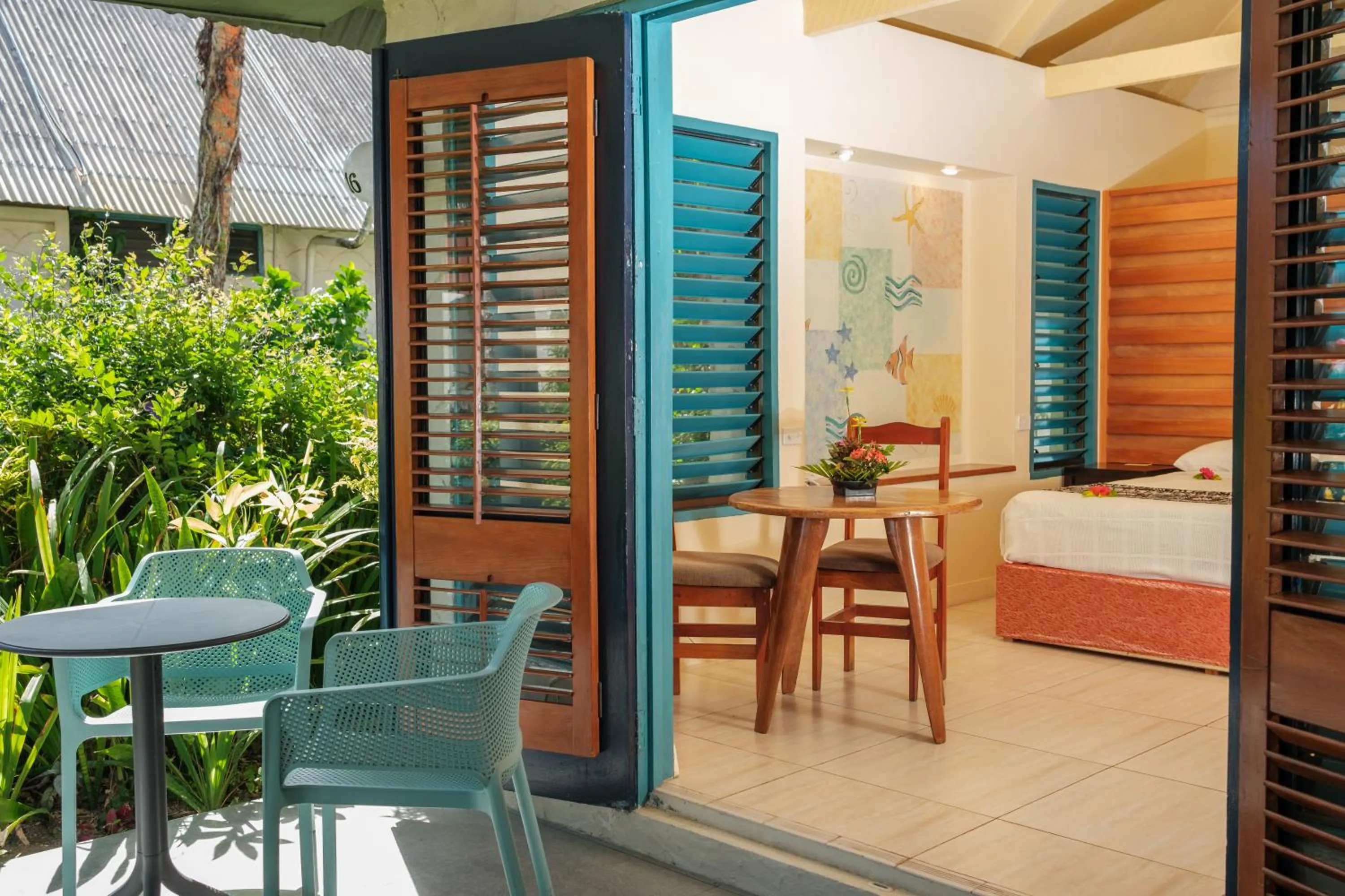 Bed in Fiji Hideaway Resort & Spa