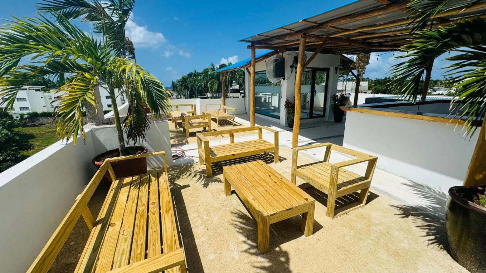 Restaurant/places to eat in Chill Boutique Hotel