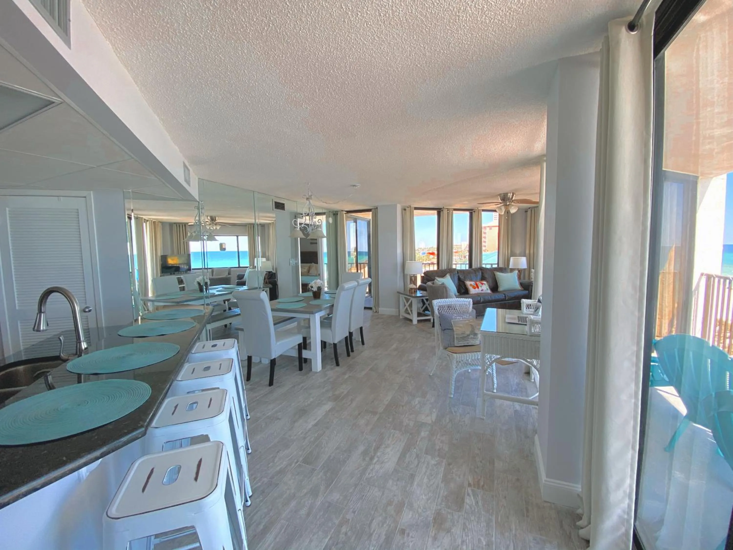 AquaVista Beach Resort by Sand Seeker Vacations