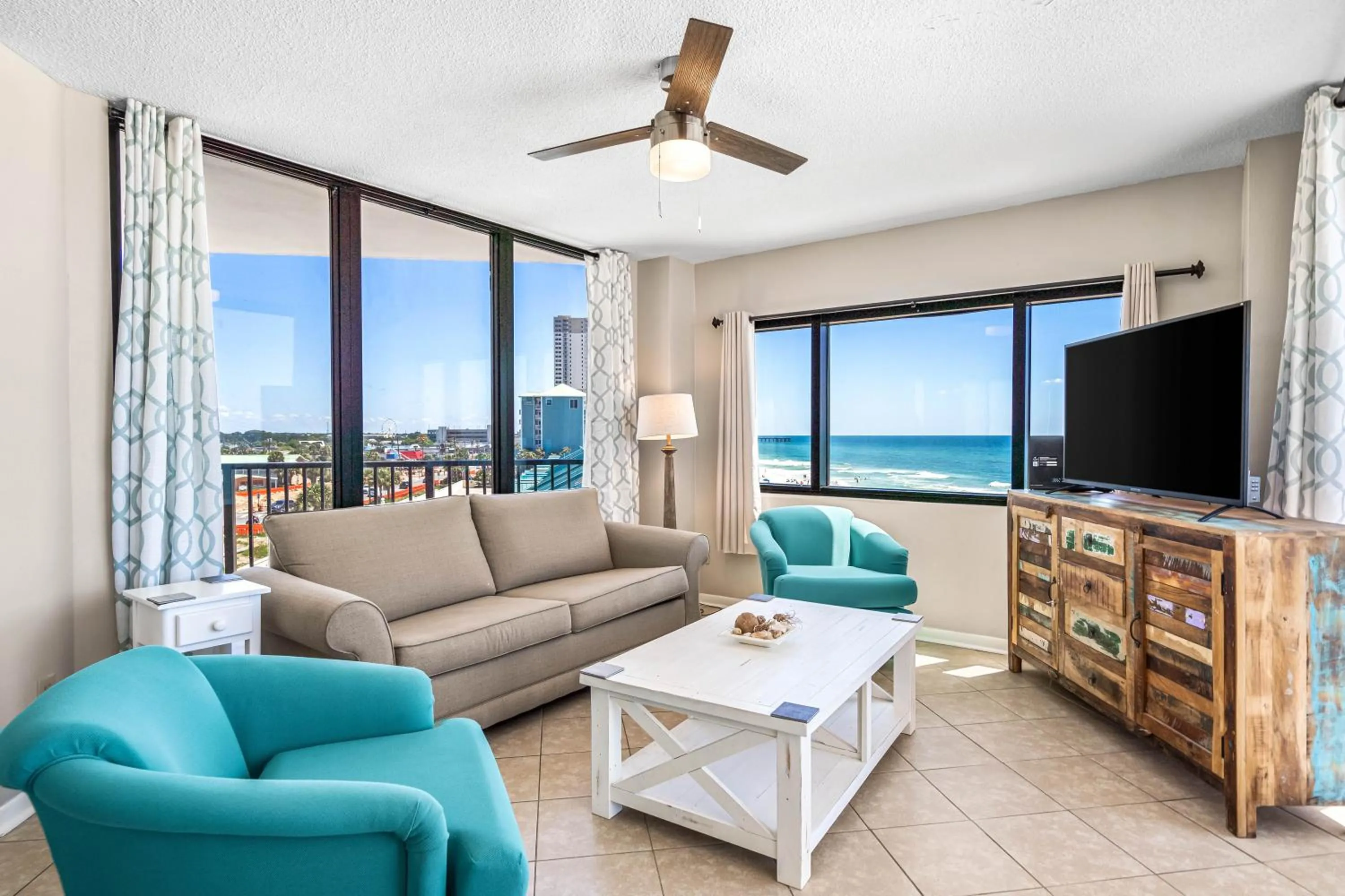 AquaVista Beach Resort by Sand Seeker Vacations