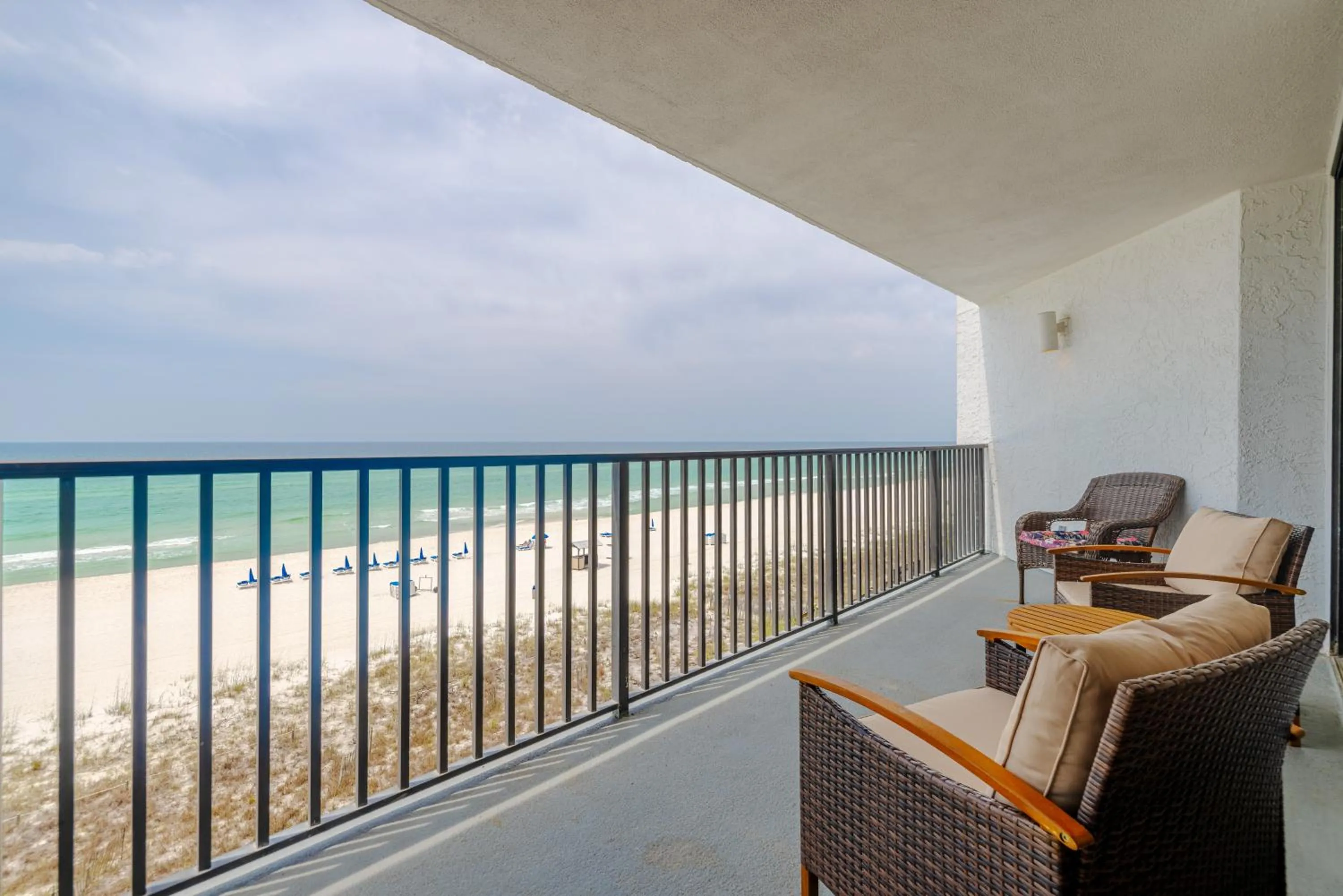 AquaVista Beach Resort by Sand Seeker Vacations