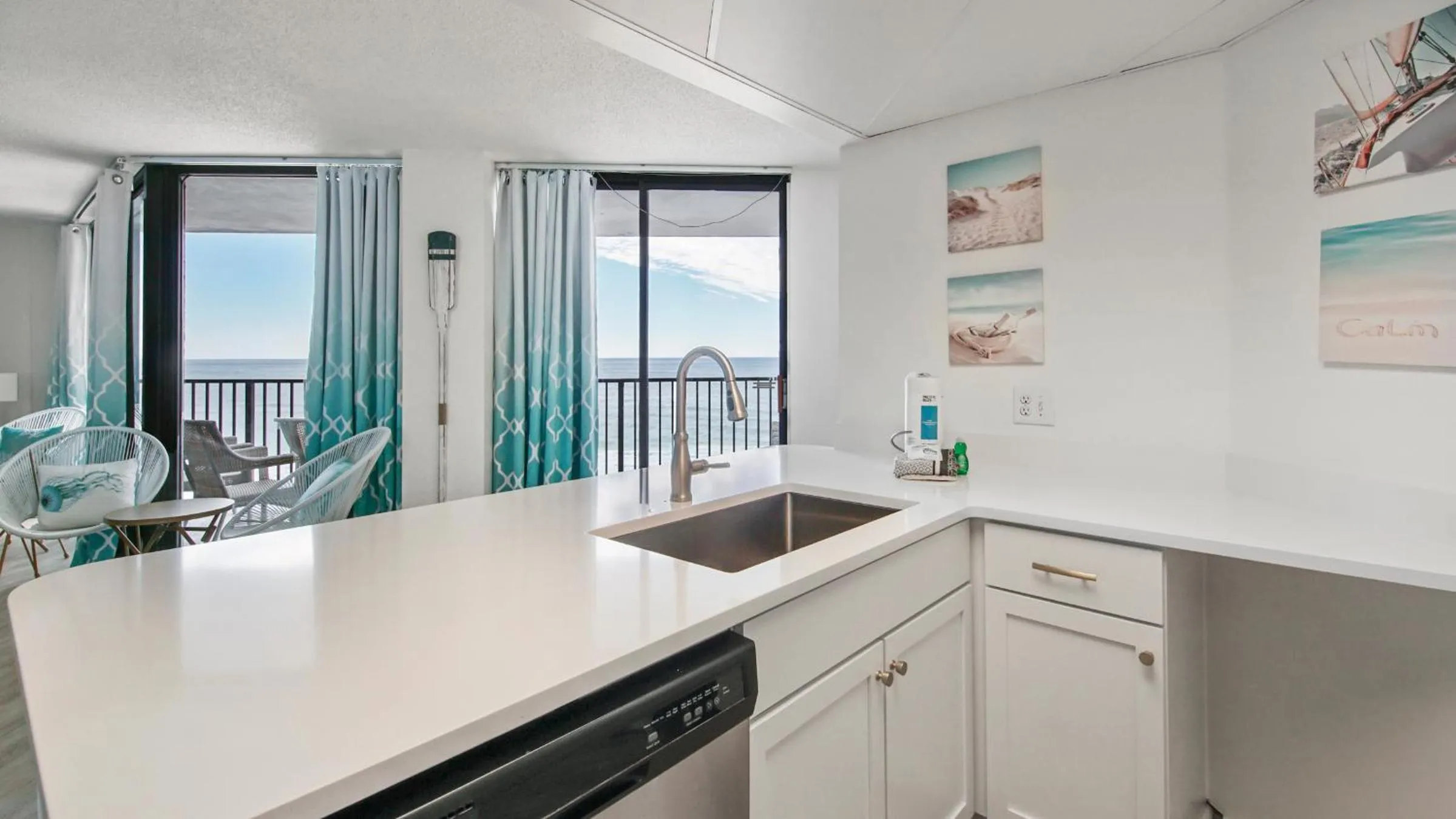 AquaVista Beach Resort by Sand Seeker Vacations