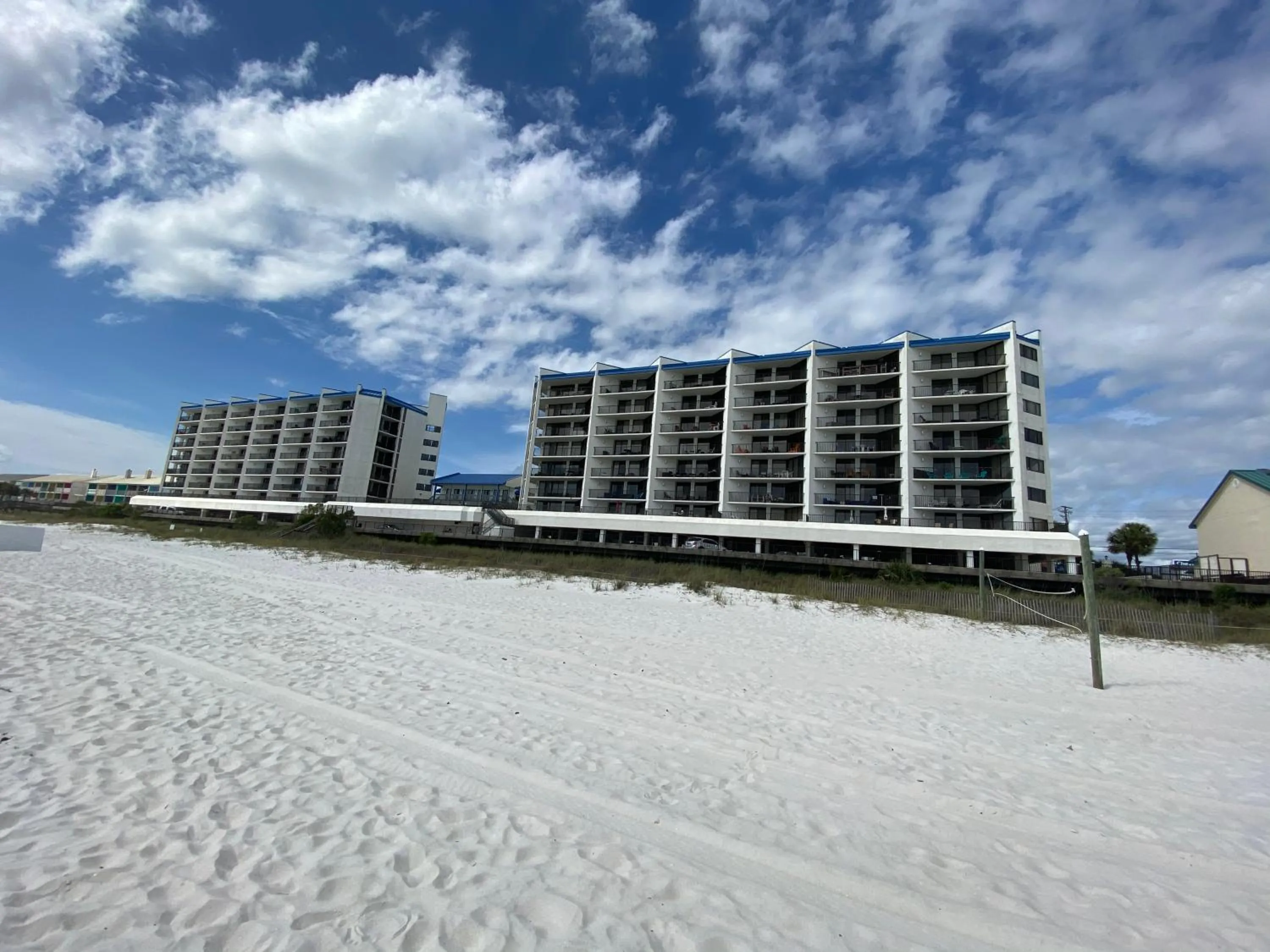 AquaVista Beach Resort by Sand Seeker Vacations