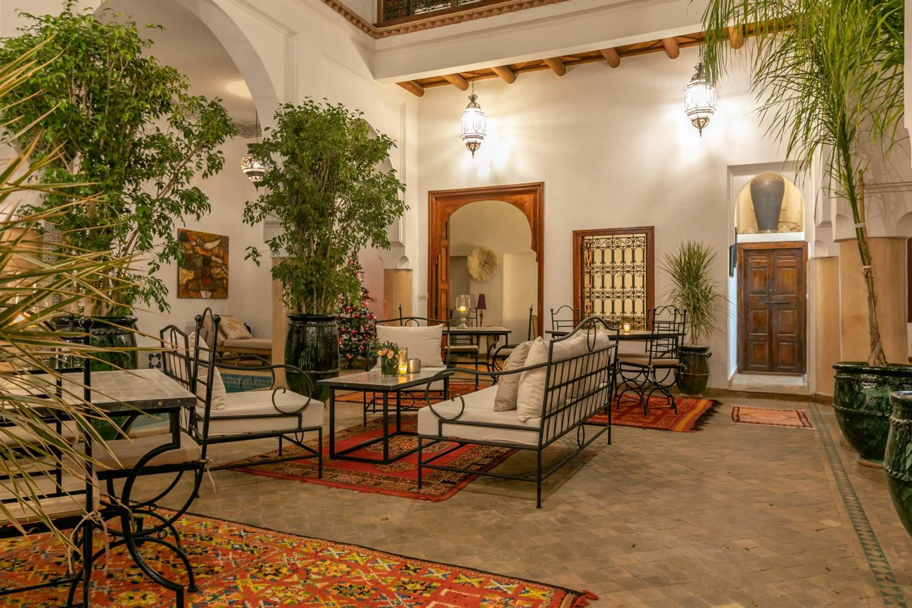 Living room in Riad Les Trois Palmiers El Bacha