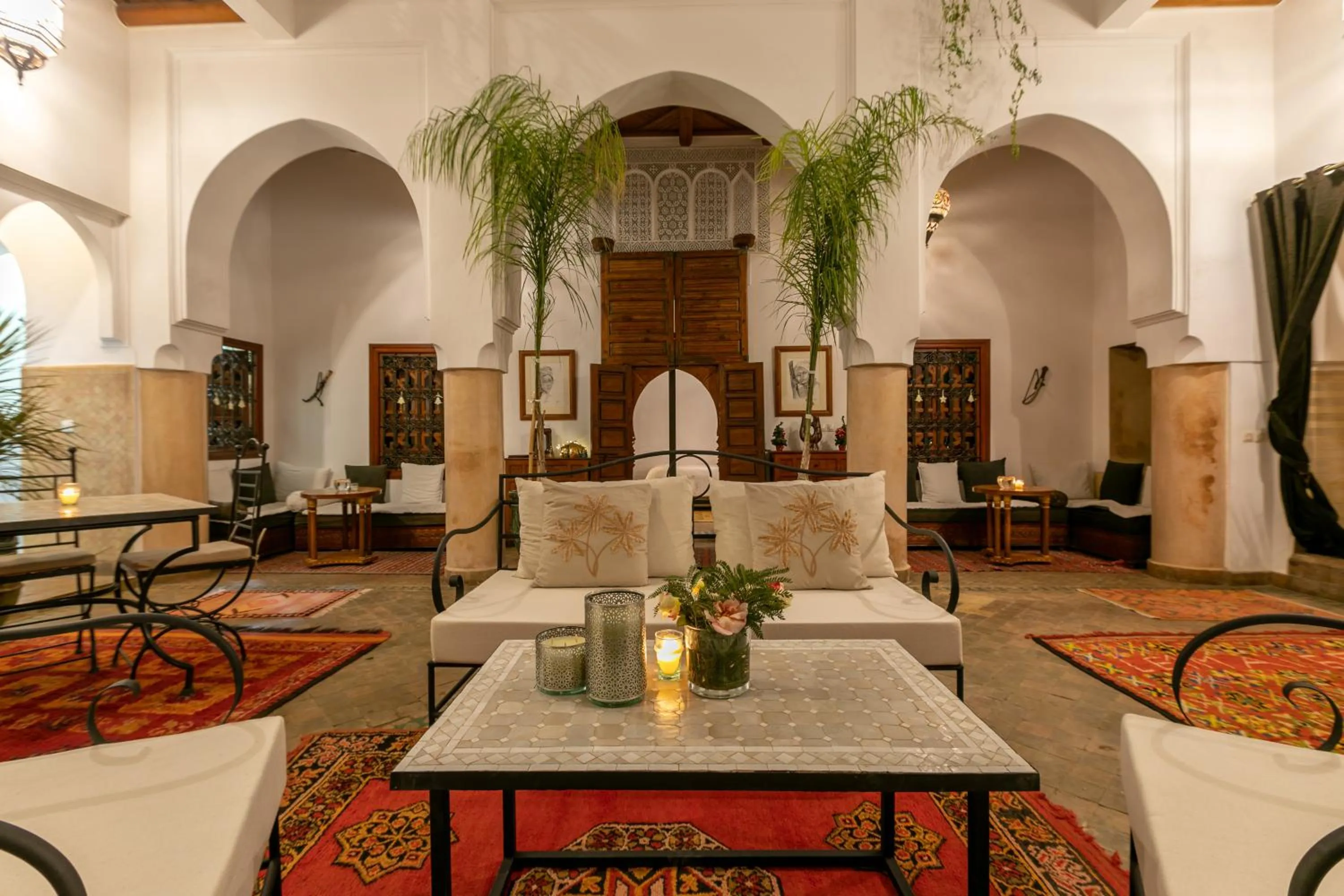 Living room in Riad Les Trois Palmiers El Bacha