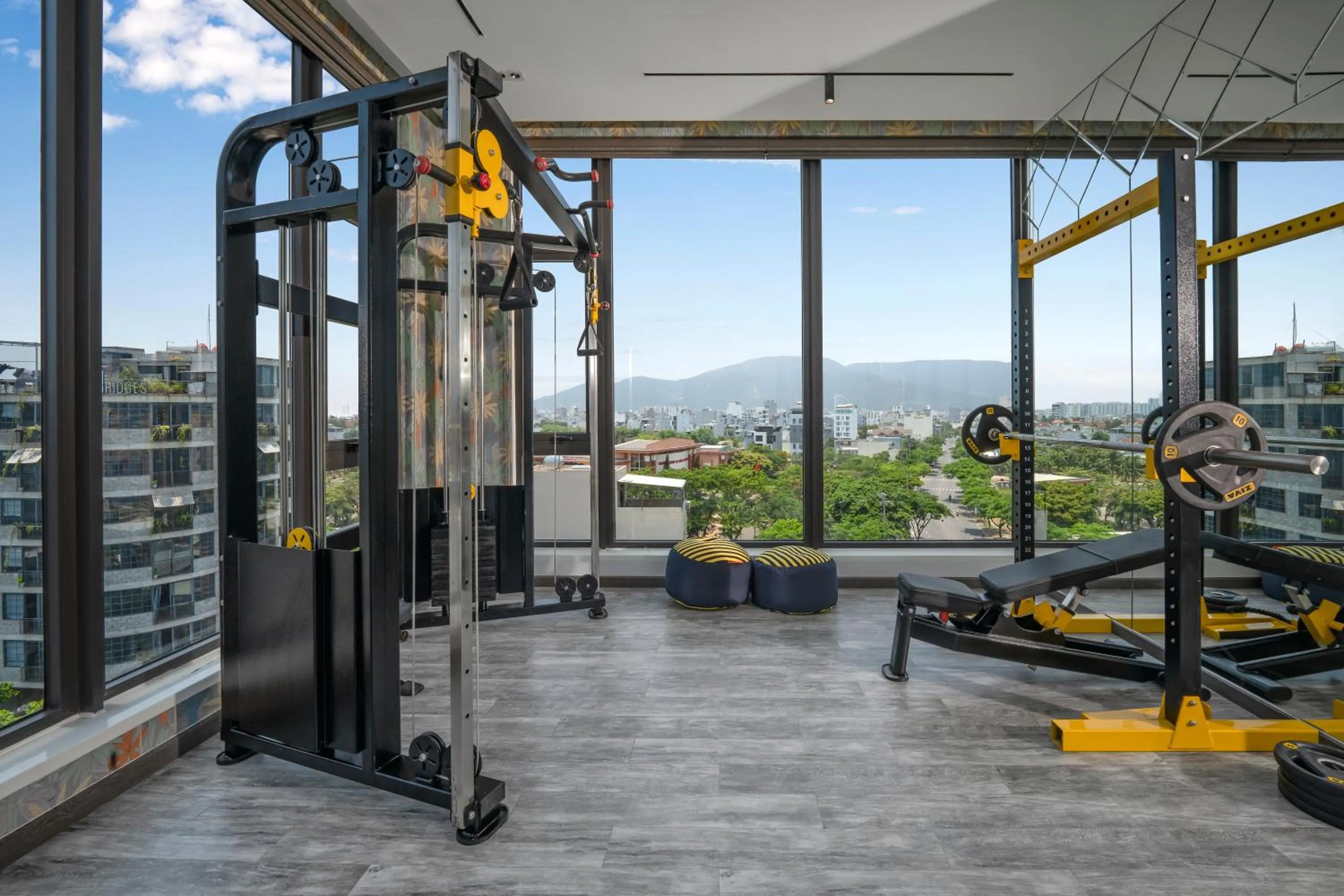 Fitness centre/facilities in Tashi Ocean Garden & Apartment Da Nang - My Khe Beach