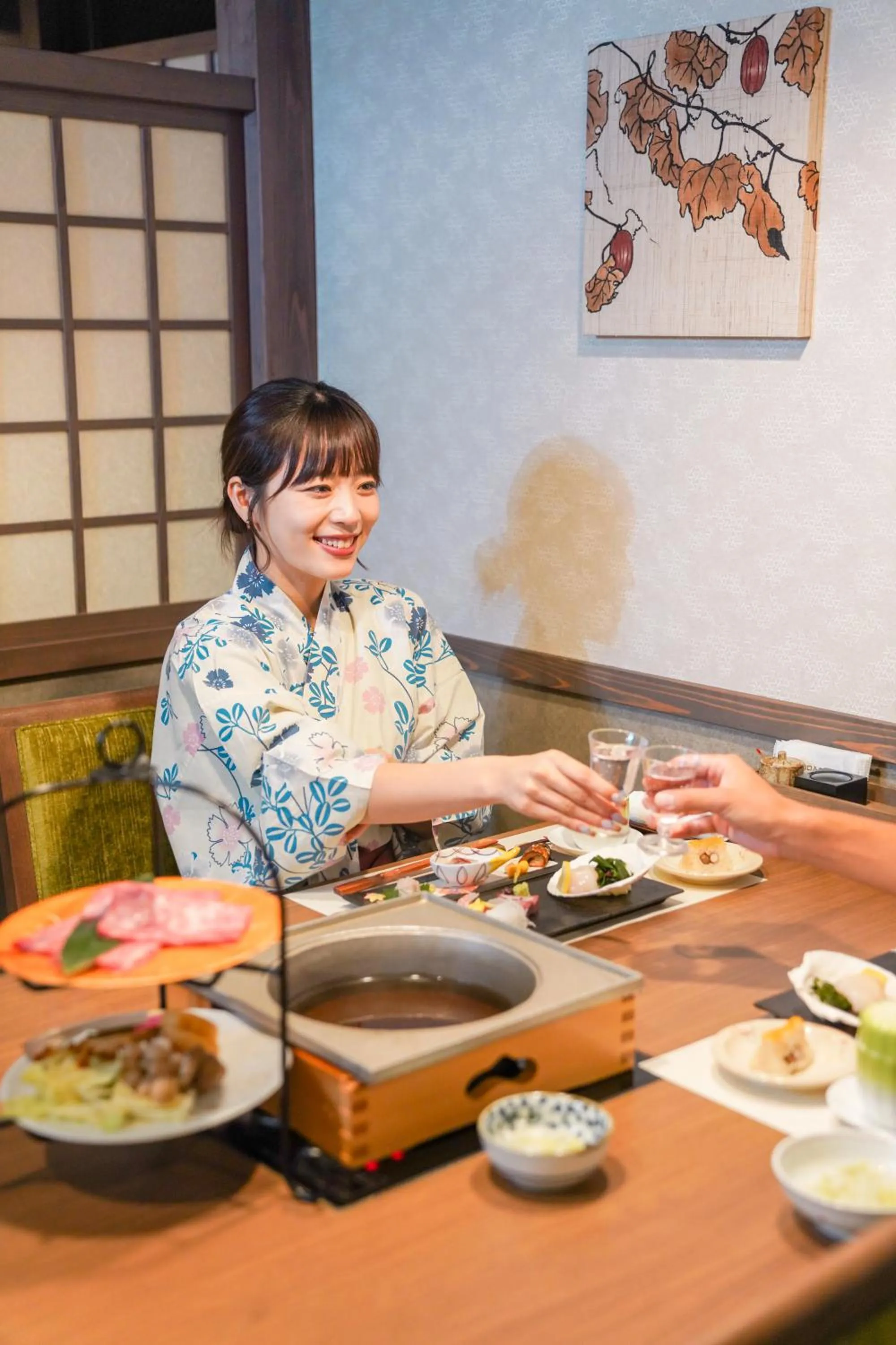 People in Jozankei Onsen Yurakusoan