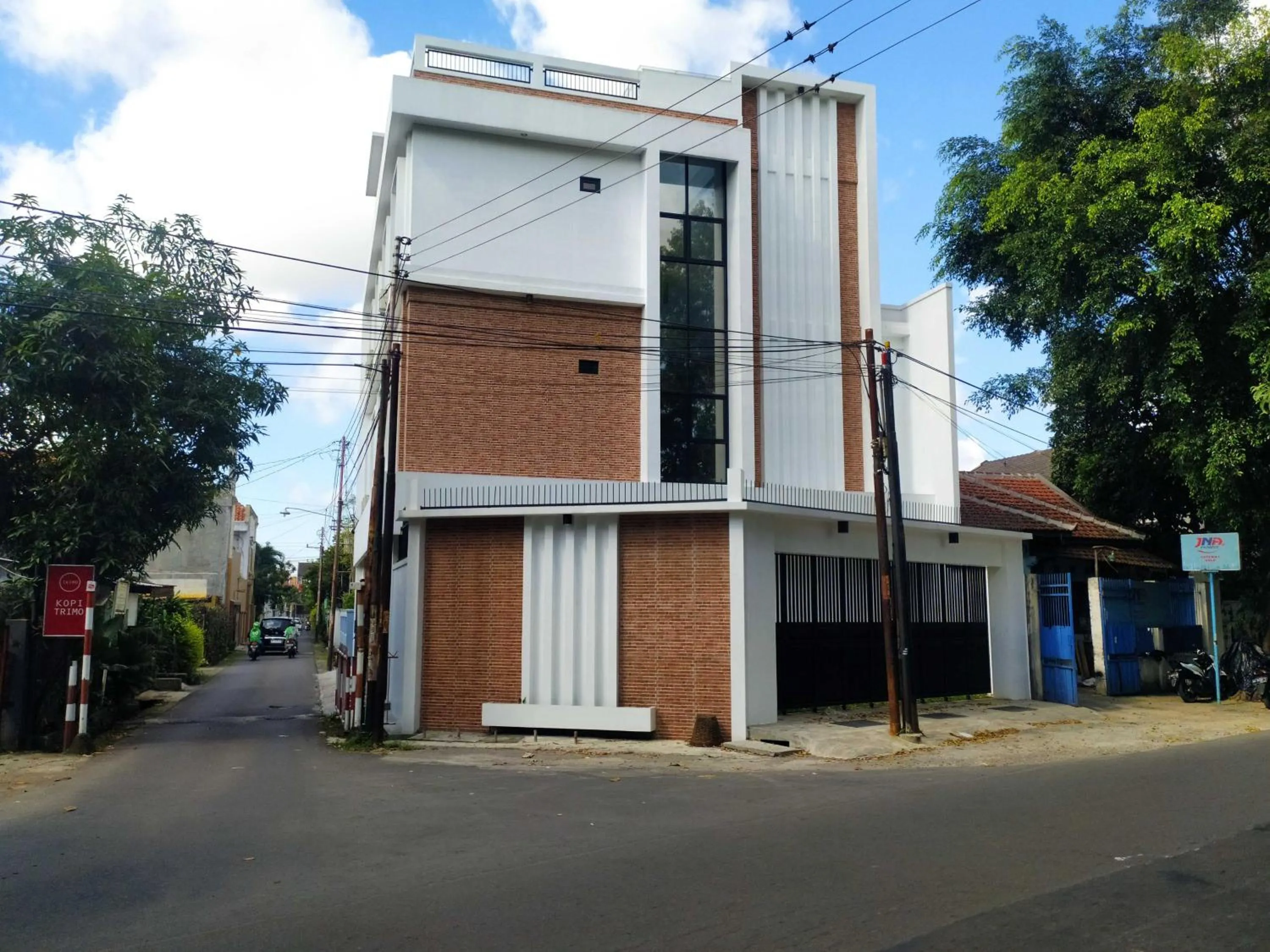 Property building in Urbanview Badran Residence Syariah Manahan