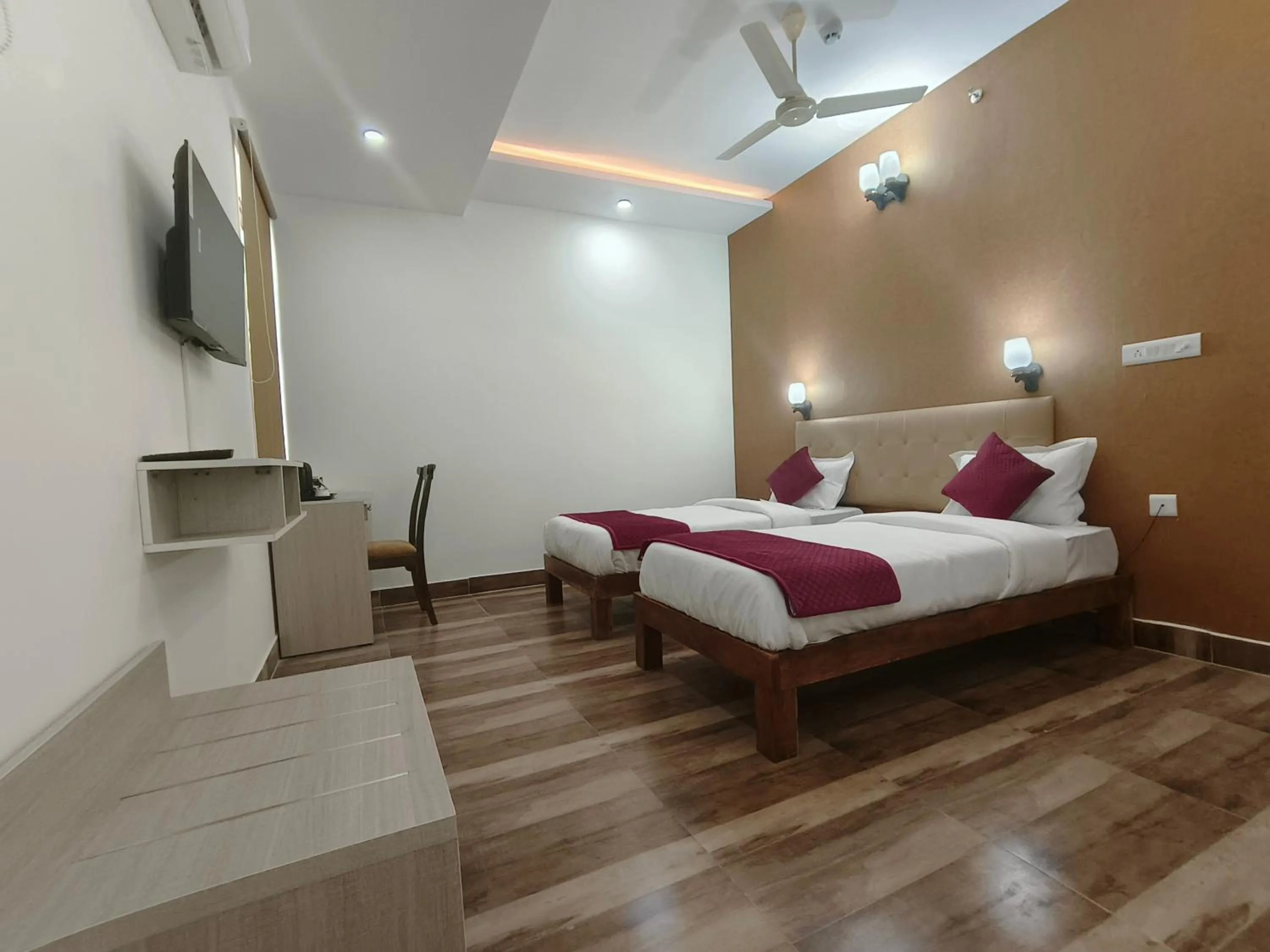 Photo of the whole room in Pink Vista Hotel