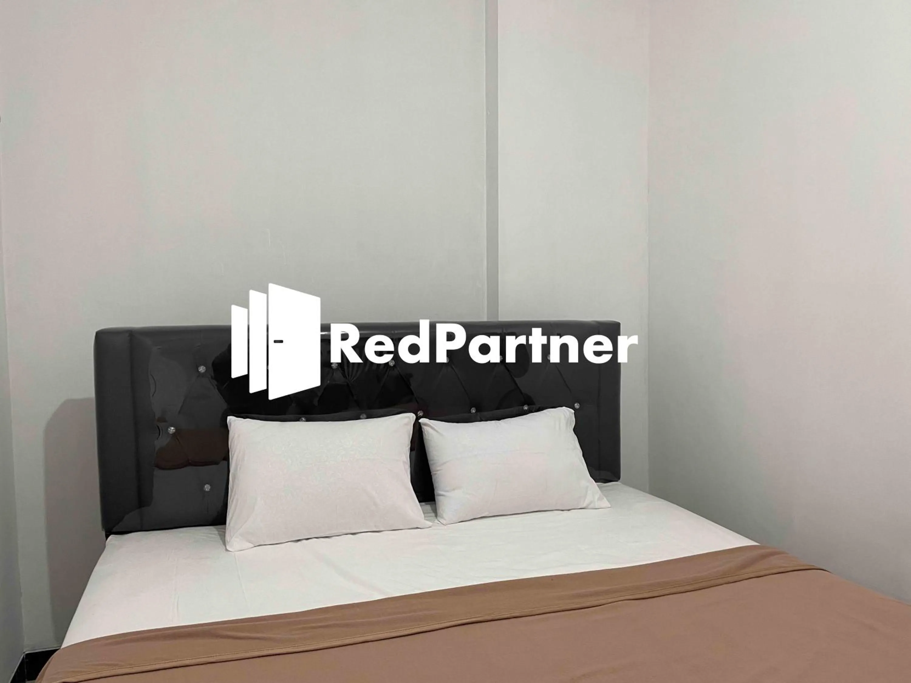 Bedroom, Bed in Hotel Pusponjolo Syariah Semarang Mitra RedDoorz