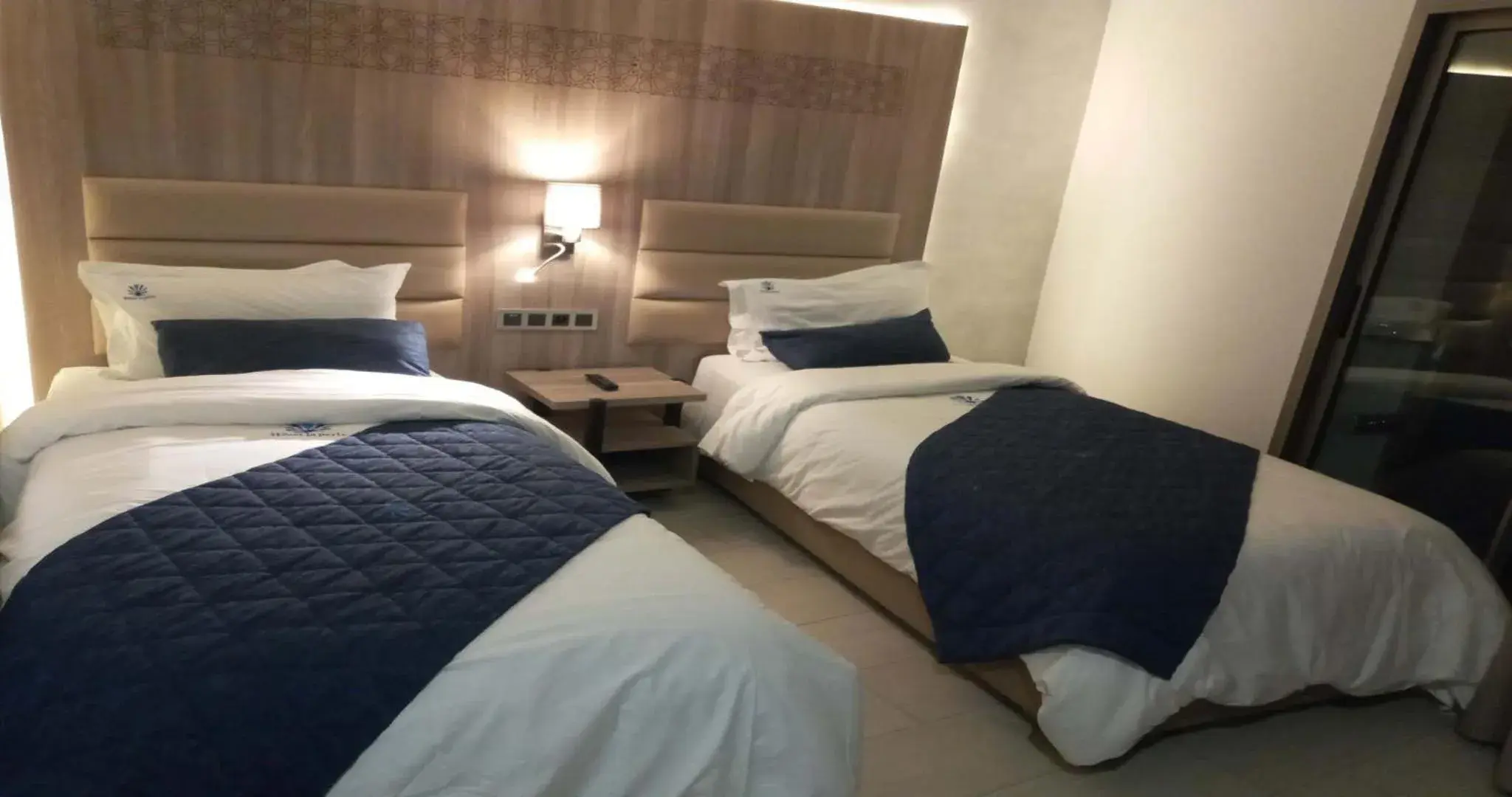 Twin Room in Hôtel La Perla Twin Room in Hôtel La Perla