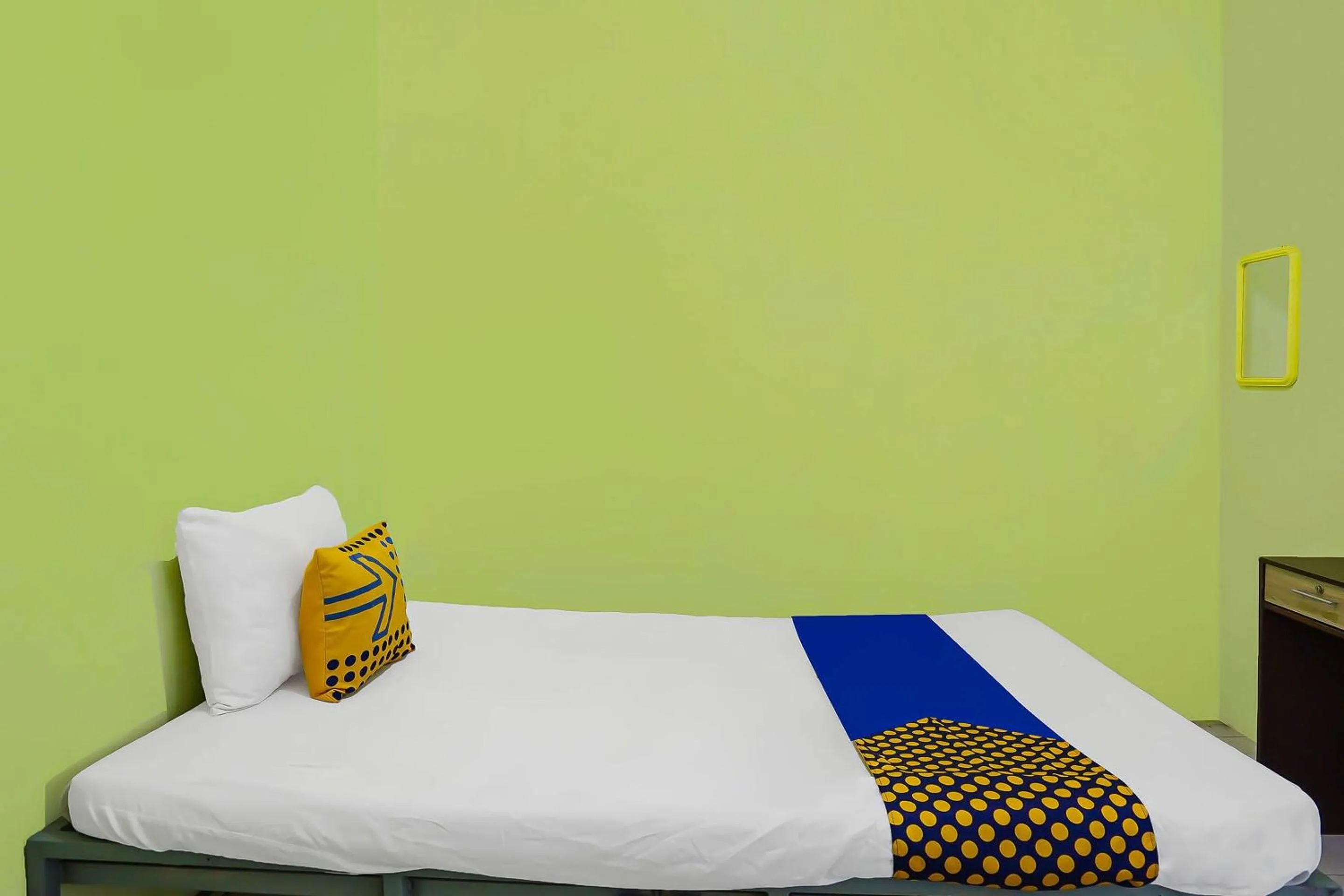 Bedroom, Bed in OYO Life 92474 Penginapan Rusunawa Ii