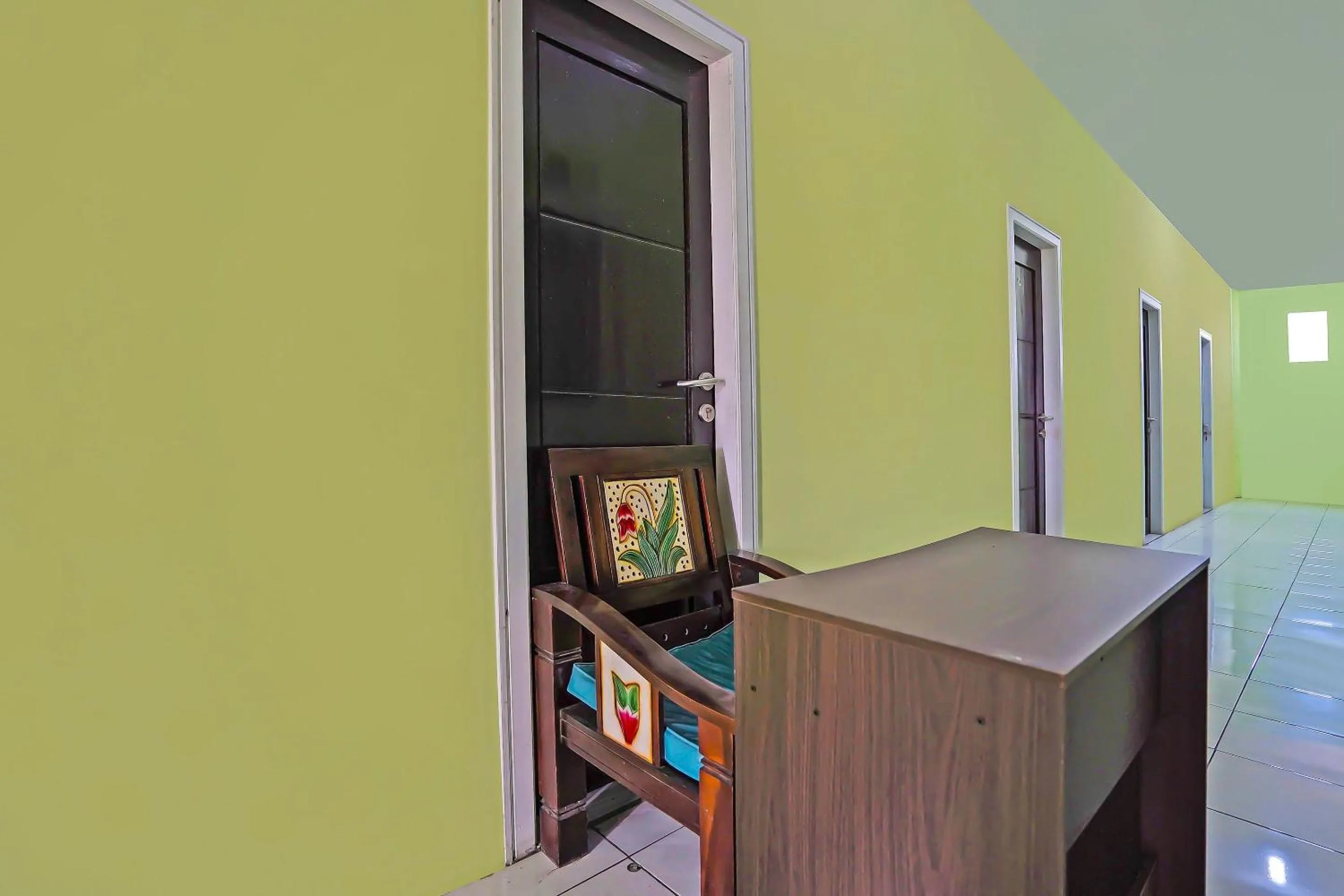 Lobby or reception in OYO Life 92474 Penginapan Rusunawa Ii