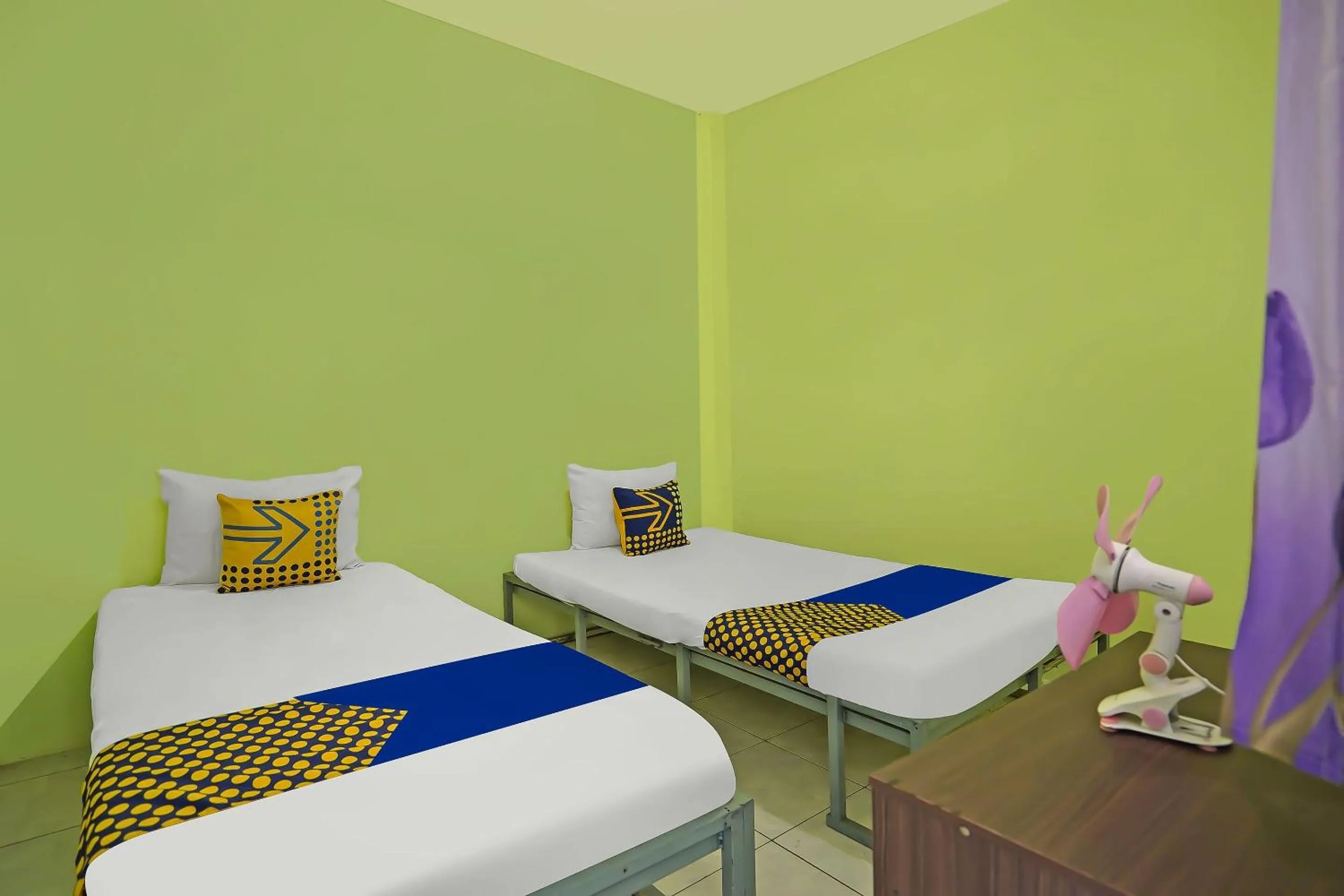 Bedroom, Bed in OYO Life 92474 Penginapan Rusunawa Ii